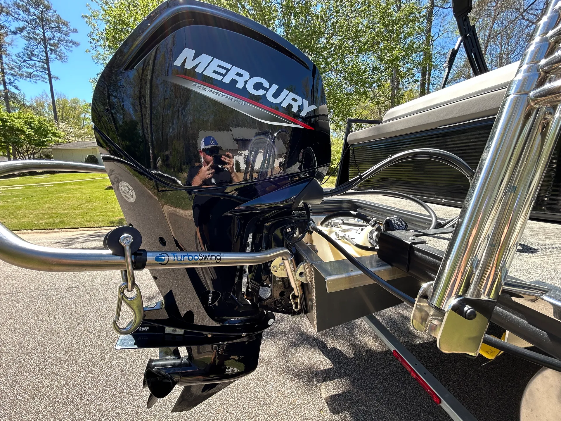 (Condo Guests ONLY) Lake Martin 5 Star pontoon retreat, easy boarding!