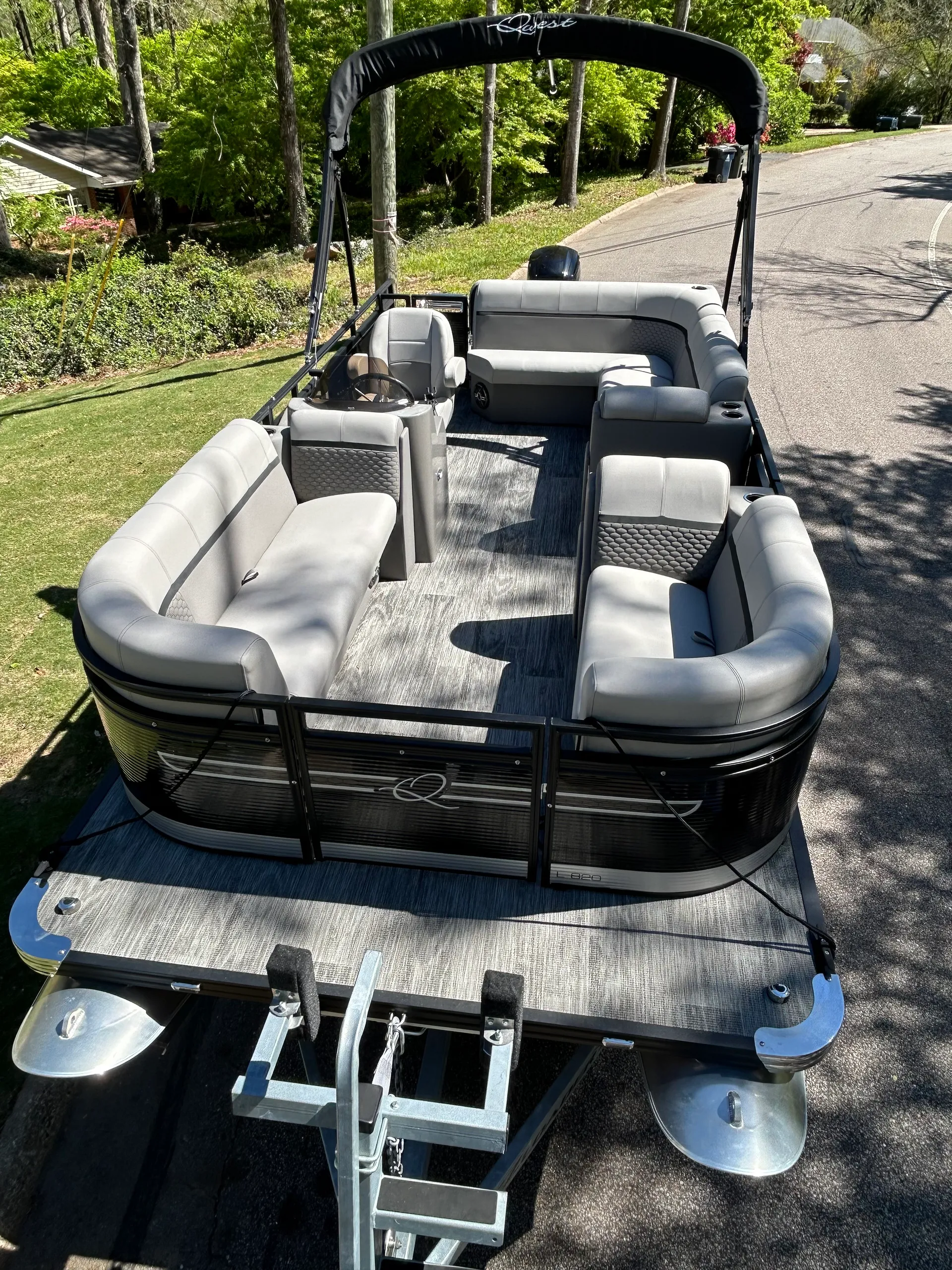 (Condo Guests ONLY) Lake Martin 5 Star pontoon retreat, easy boarding!