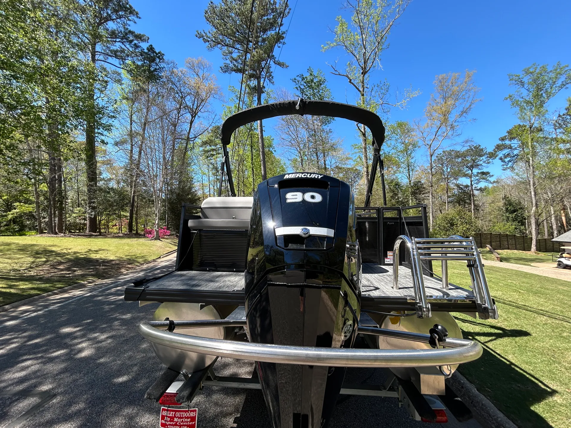 (Condo Guests ONLY) Lake Martin 5 Star pontoon retreat, easy boarding!