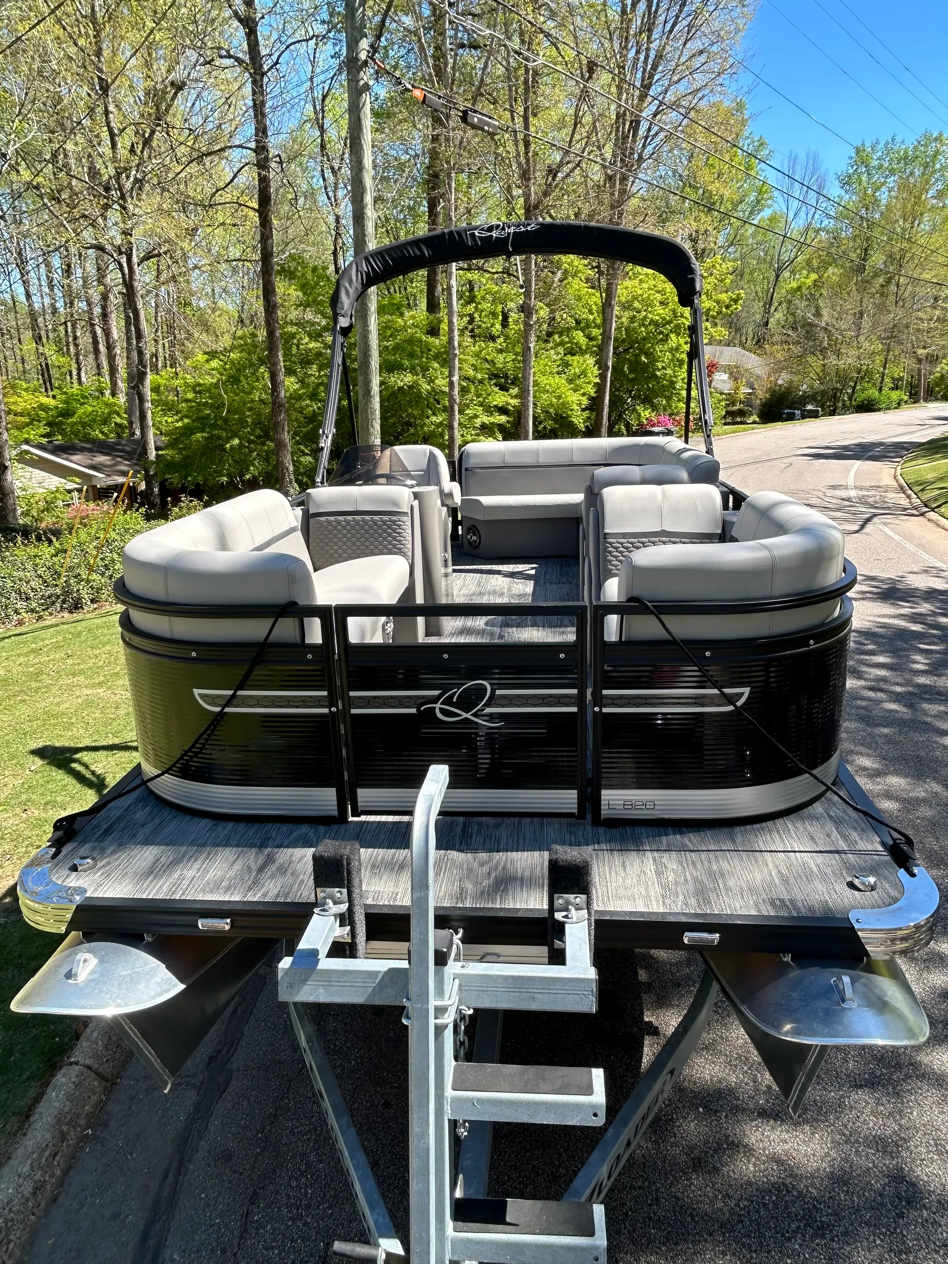 (Condo Guests ONLY) Lake Martin 5 Star pontoon retreat, easy boarding!