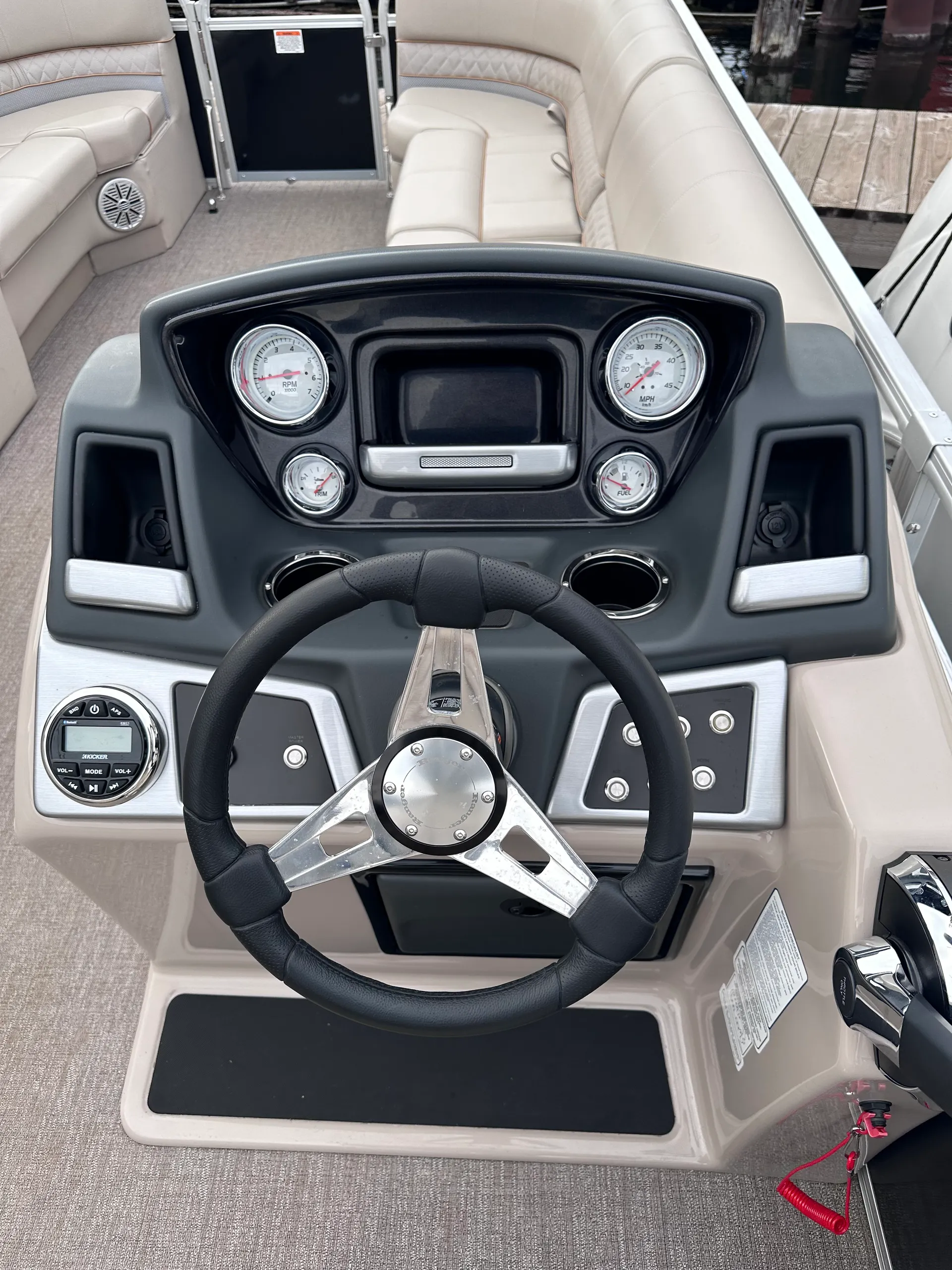 2023 24ft Spacious and Clean Pontoon - The Chubby Duck 🦆