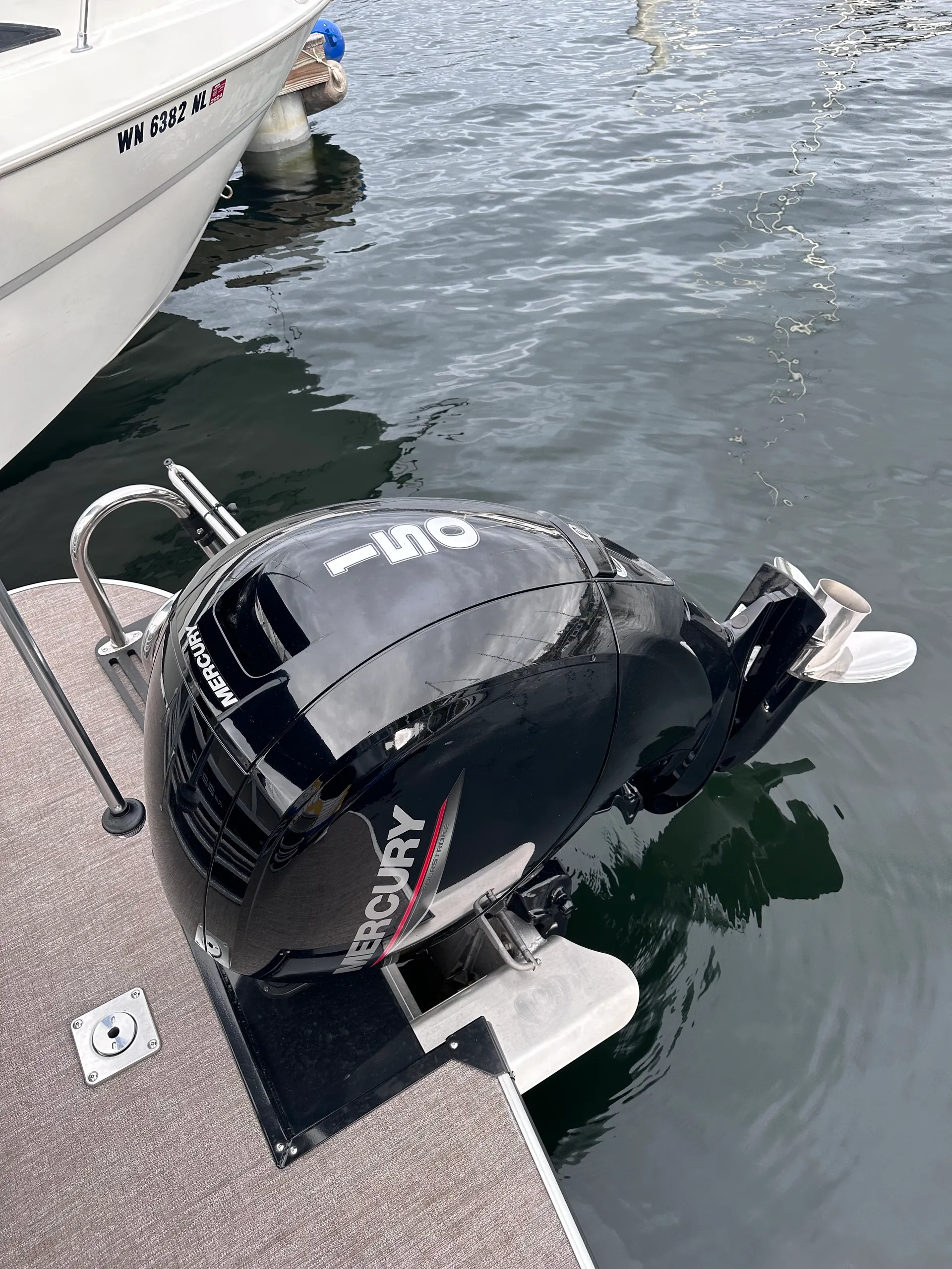 2023 24ft Spacious and Clean Pontoon - The Chubby Duck 🦆