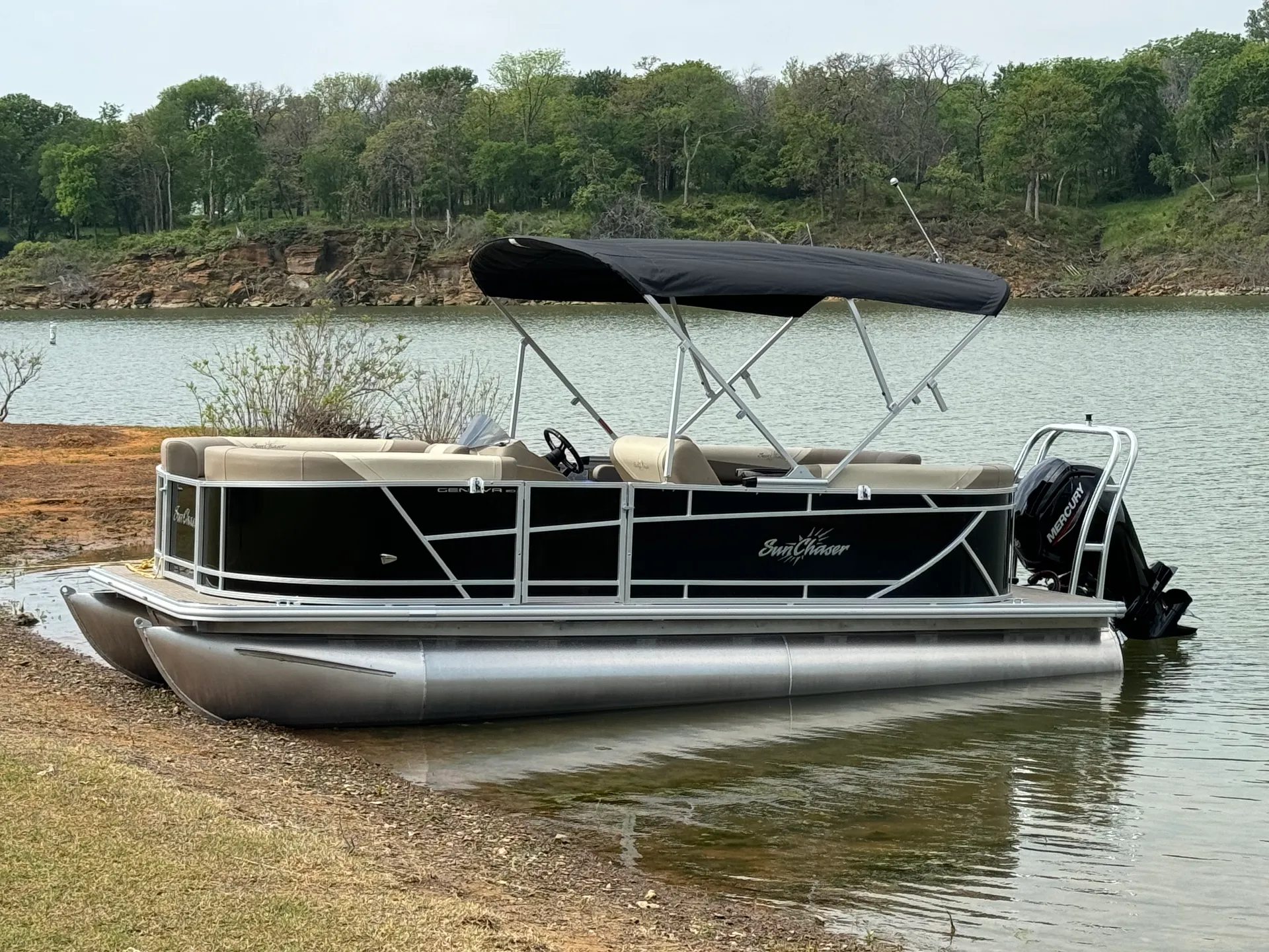 Fun In The Sun Tritoon/Pontoon
