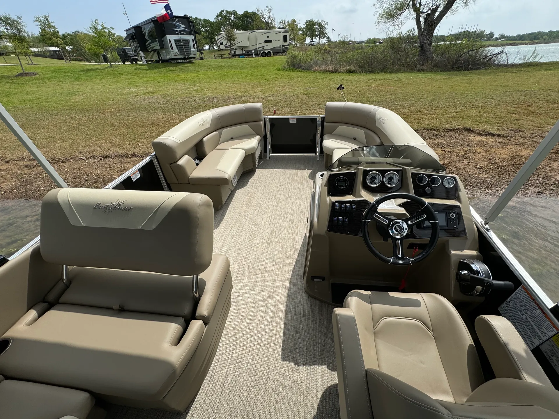 Fun In The Sun Tritoon/Pontoon