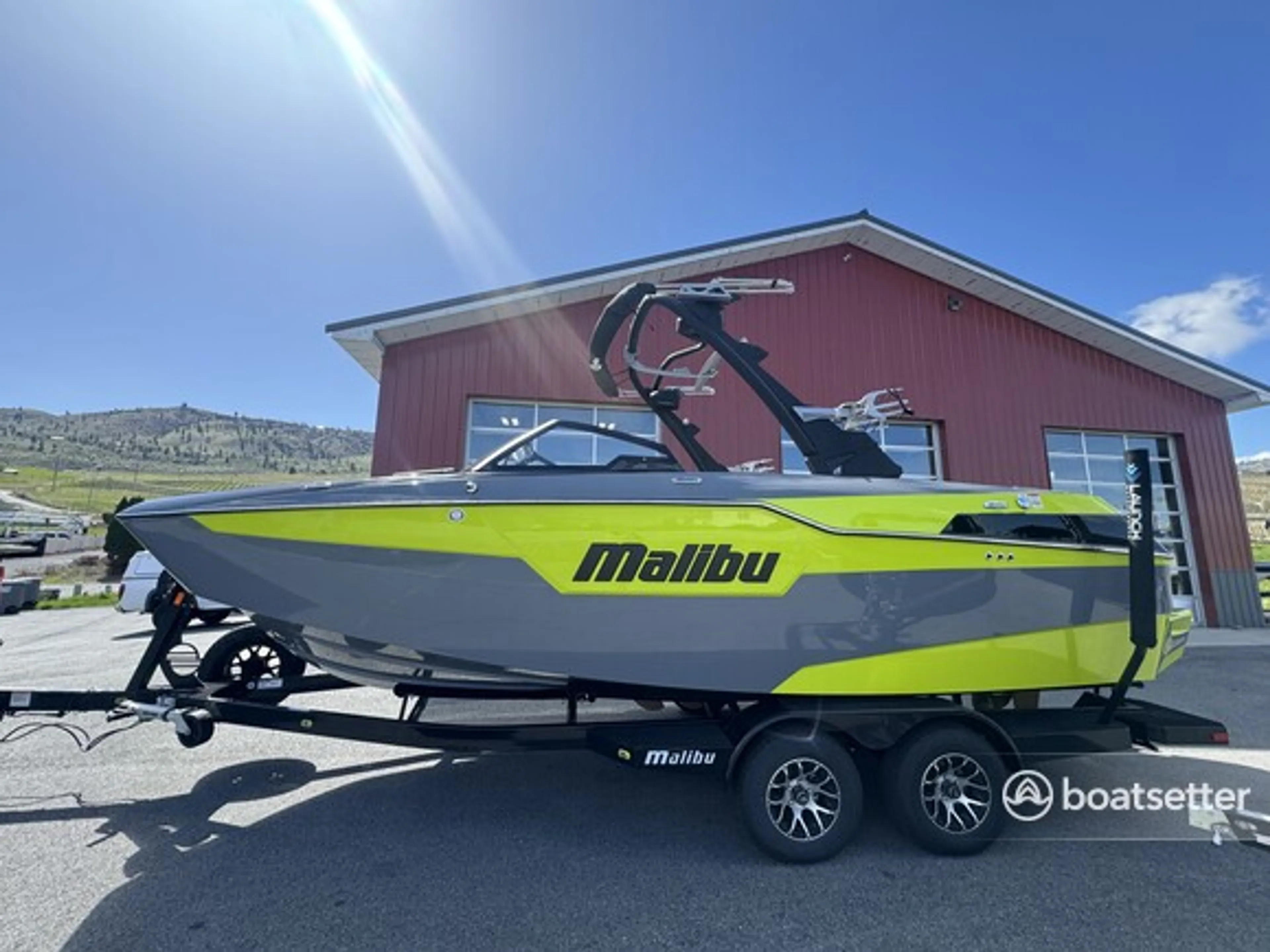 Rent a MALIBU BOATS M220 in Chelan, WA on Boatsetter