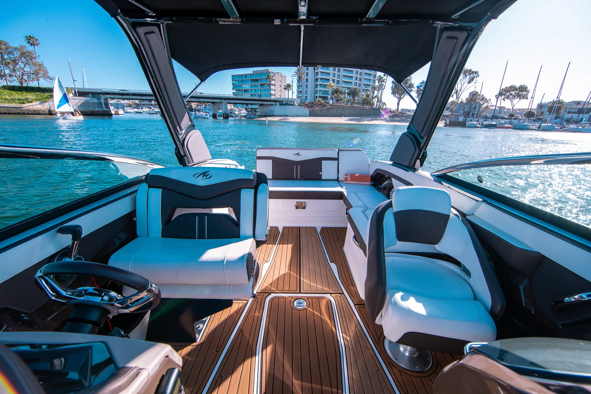 Bayliner Element XR7 in Newport Beach, CA — photo 5