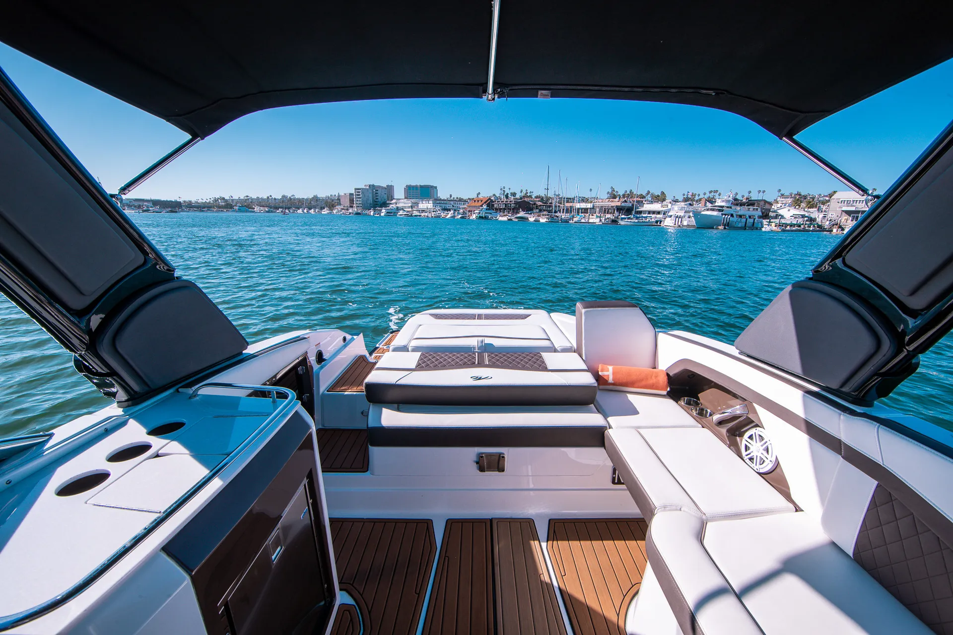 Bayliner Element XR7 in Newport Beach, CA — photo 7