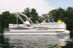 Spacious Pontoon to cruise the harbor, lake or river in LA