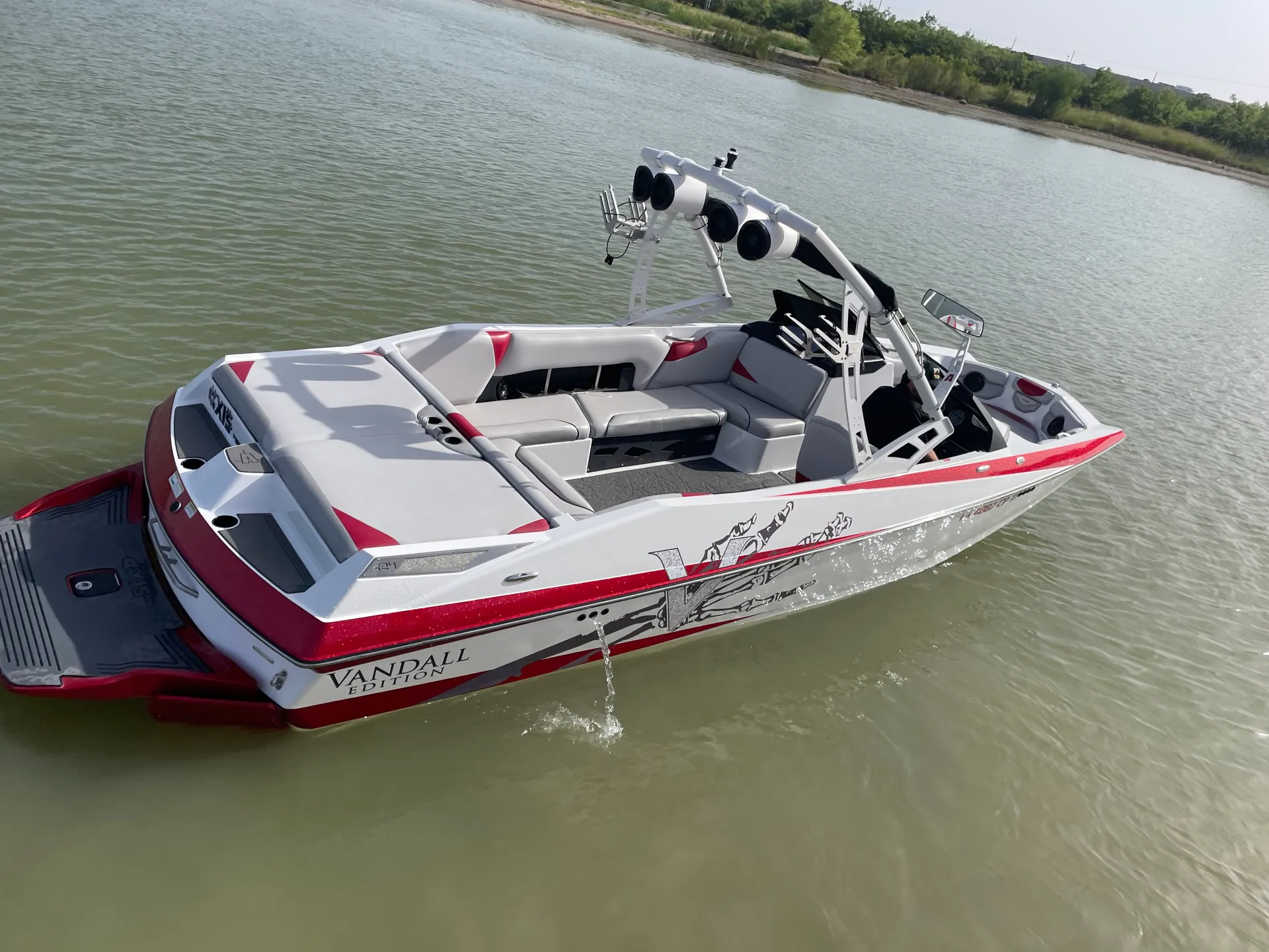 Axis Wake Research A24  in Austin, TX — photo 9