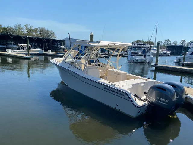 Rent a GRADY-WHITE BOATS bow rider in Gulf Breeze, FL near me