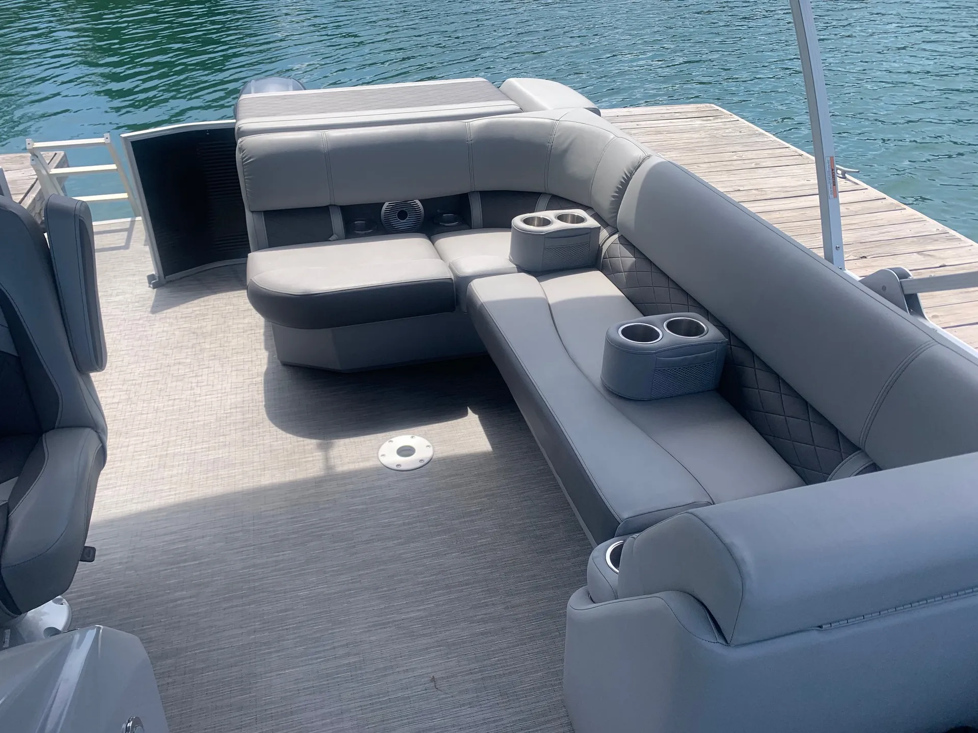 BENNINGTON MARINE 23 LCW in Buford, GA — photo 5