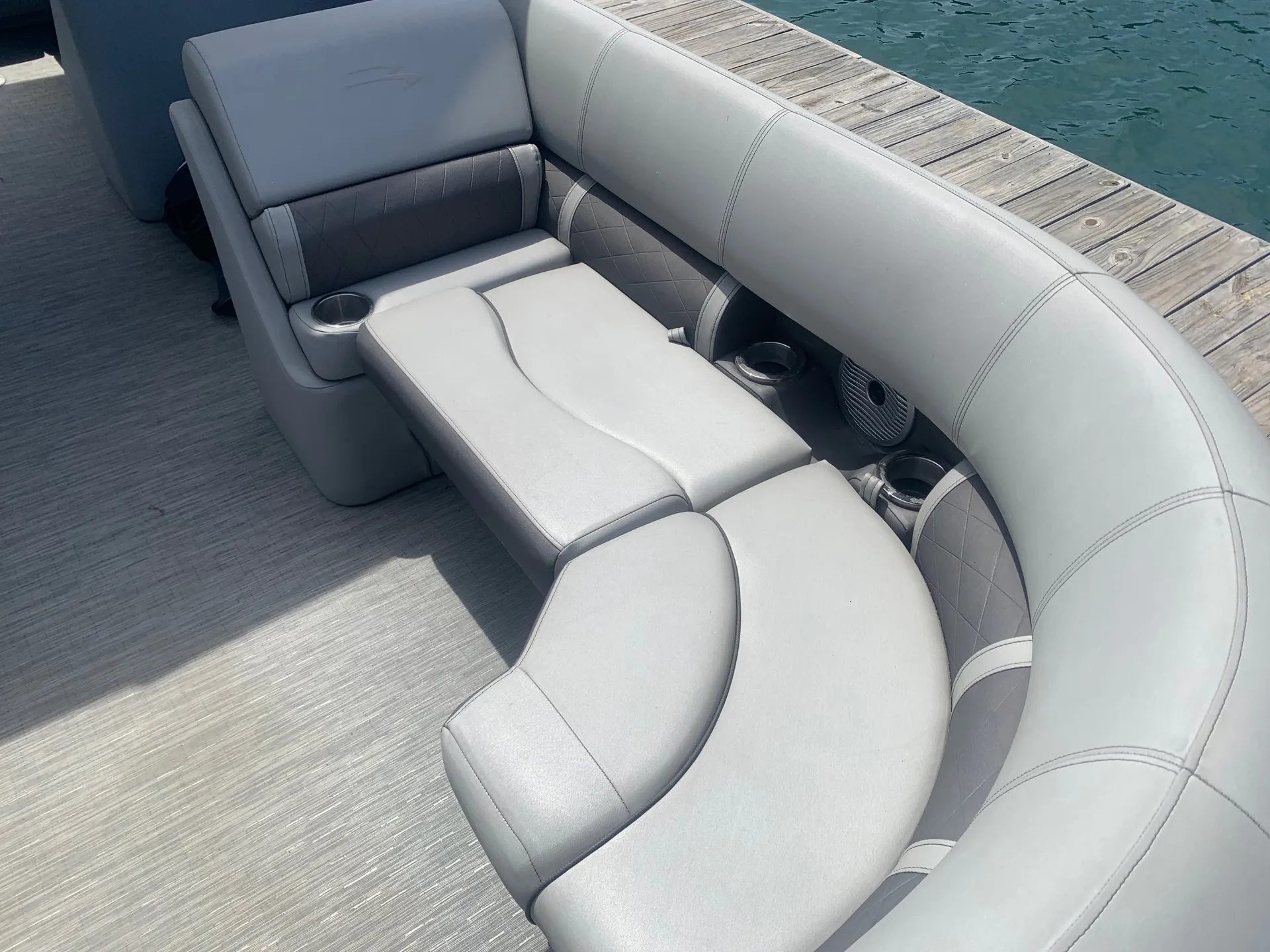 BENNINGTON MARINE 23 LCW in Buford, GA — photo 10