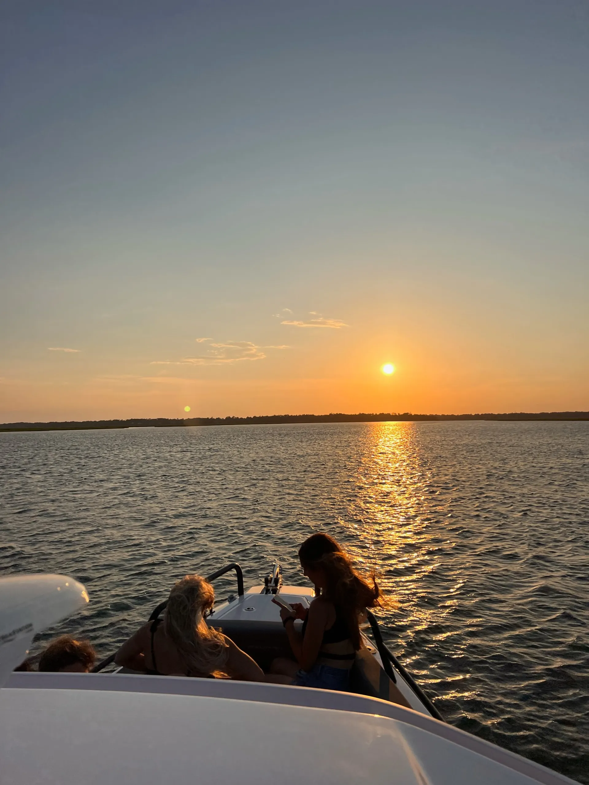 Luxury Sports Cruiser - Your Day, Your Way!