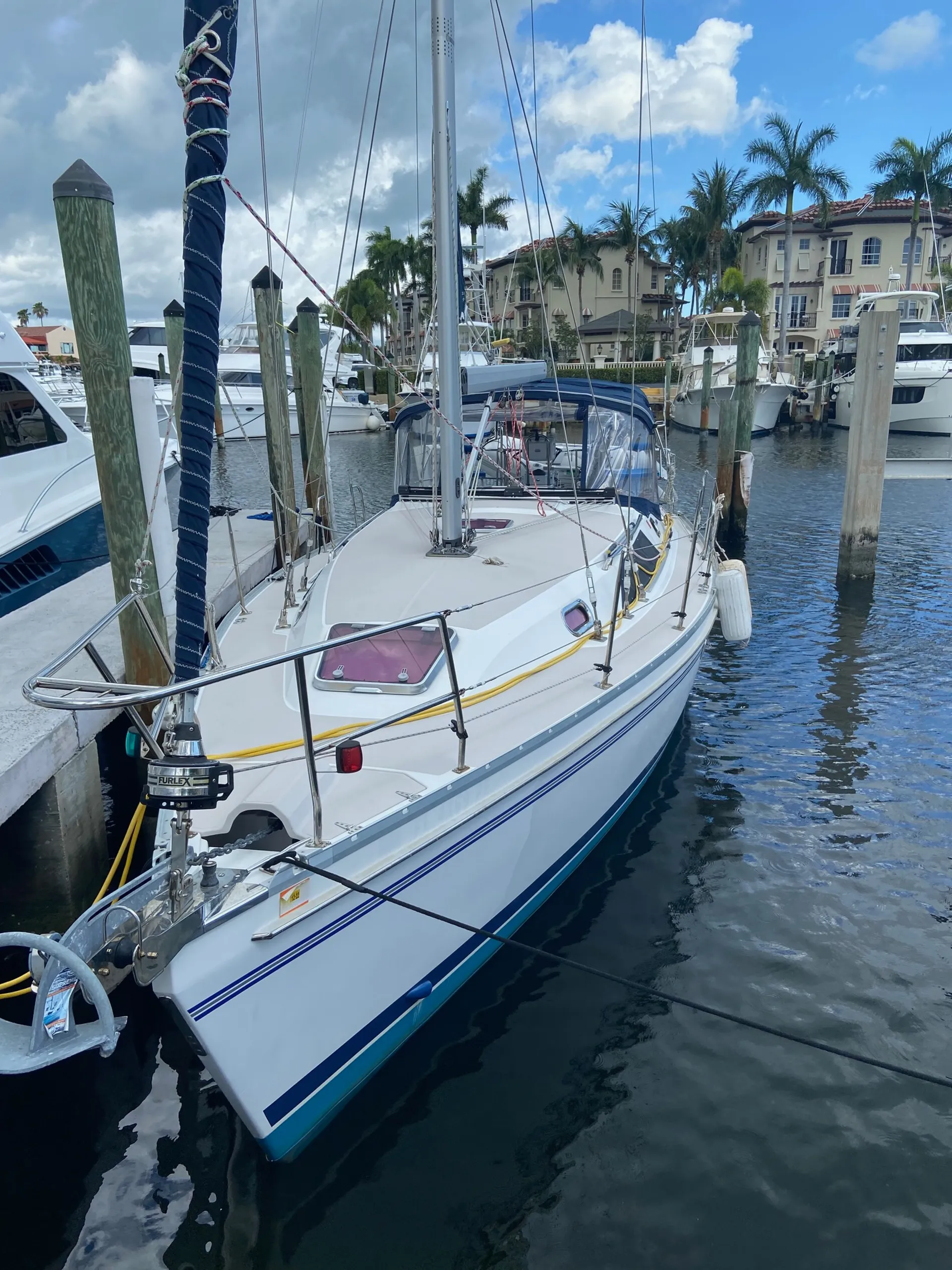 Catalina 355  in Stuart, FL — photo 3