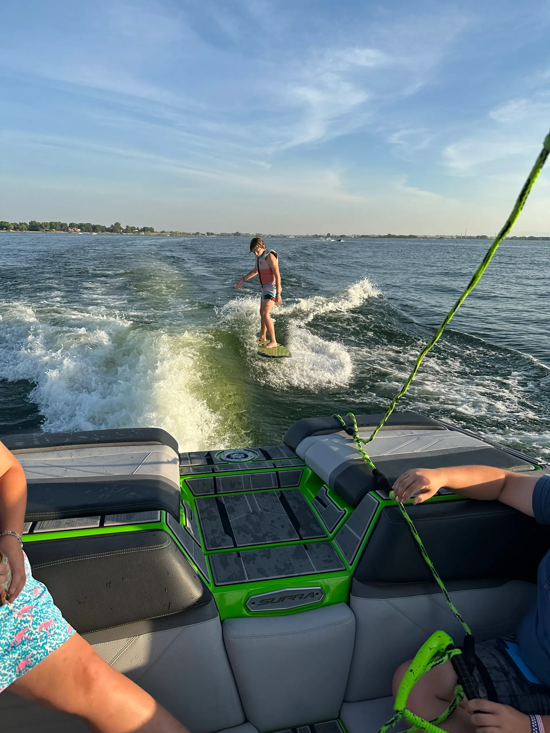 Supra SE 550 Wake/Surf Boat Rental
