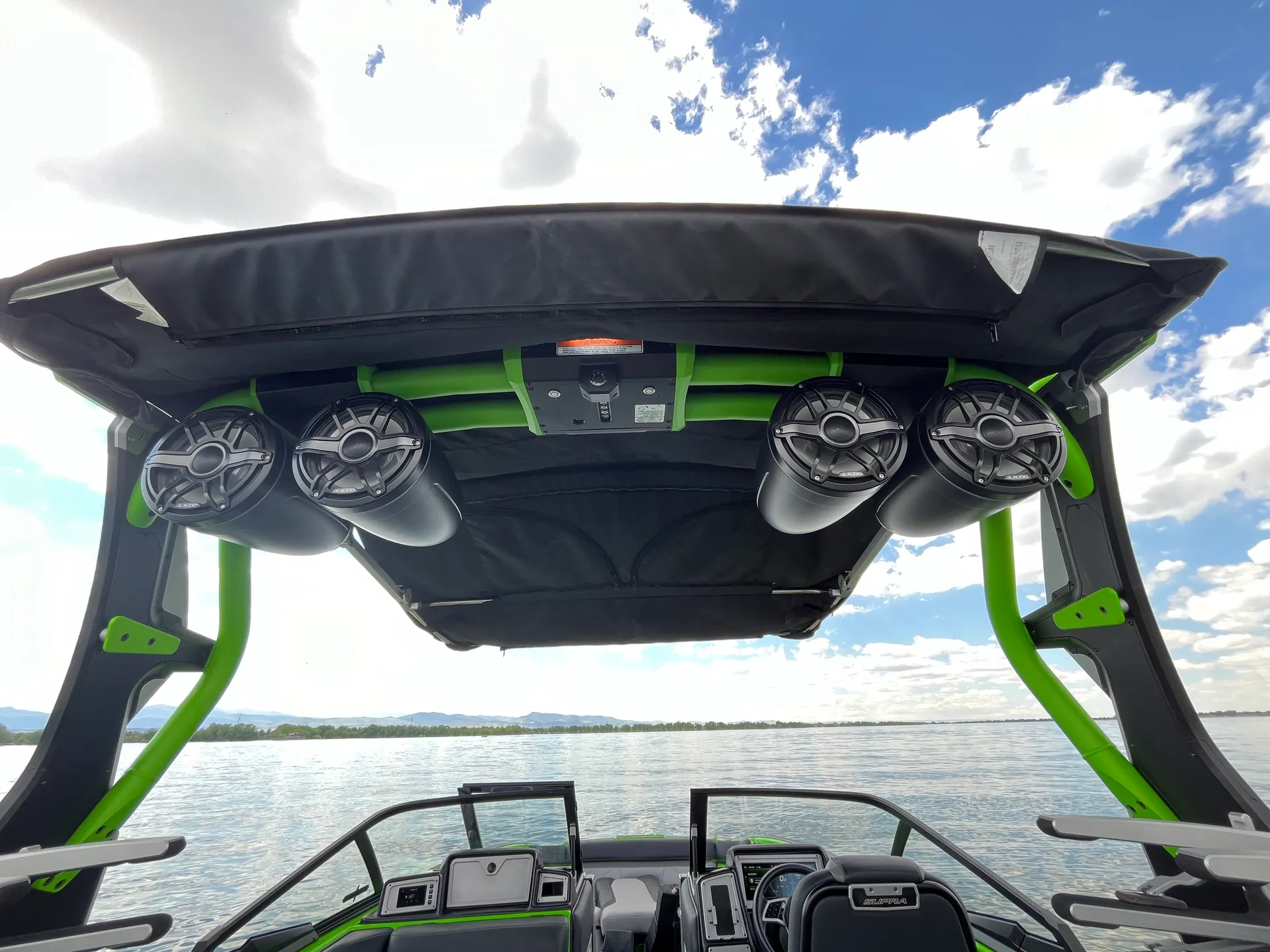 Supra SE 550 Wake/Surf Boat Rental