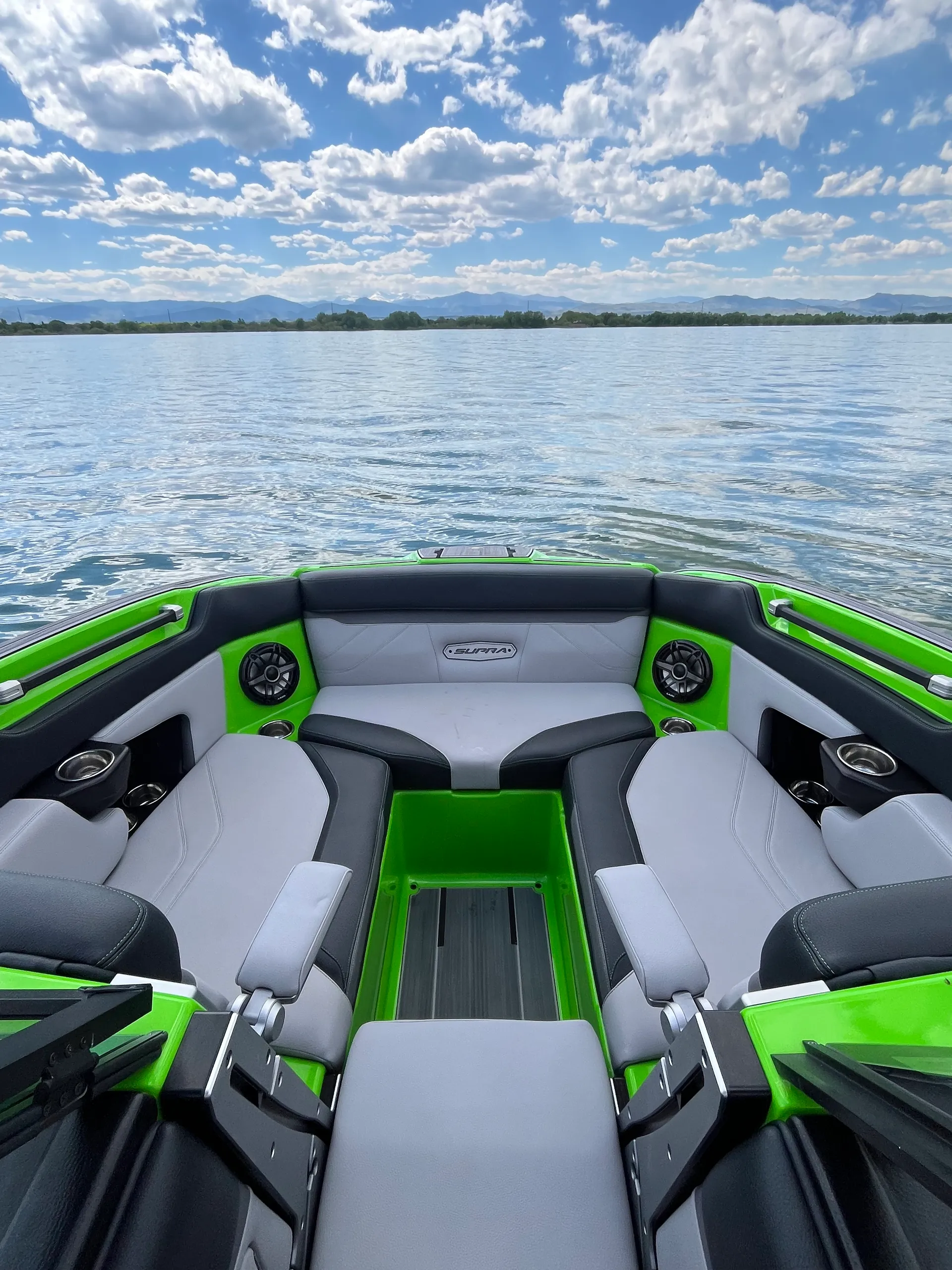 Supra SE 550 Wake/Surf Boat Rental