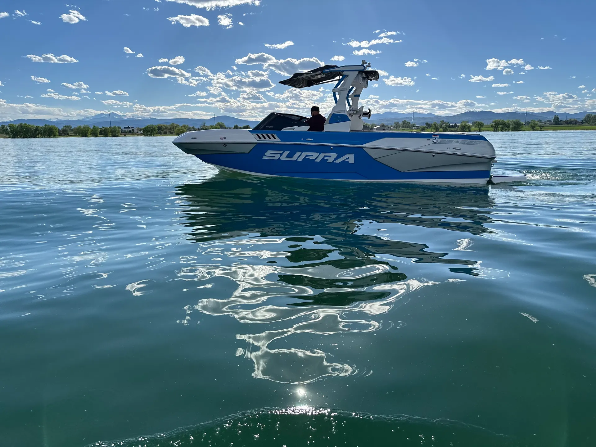 Supra SE 550 Wake/Surf Boat Rental
