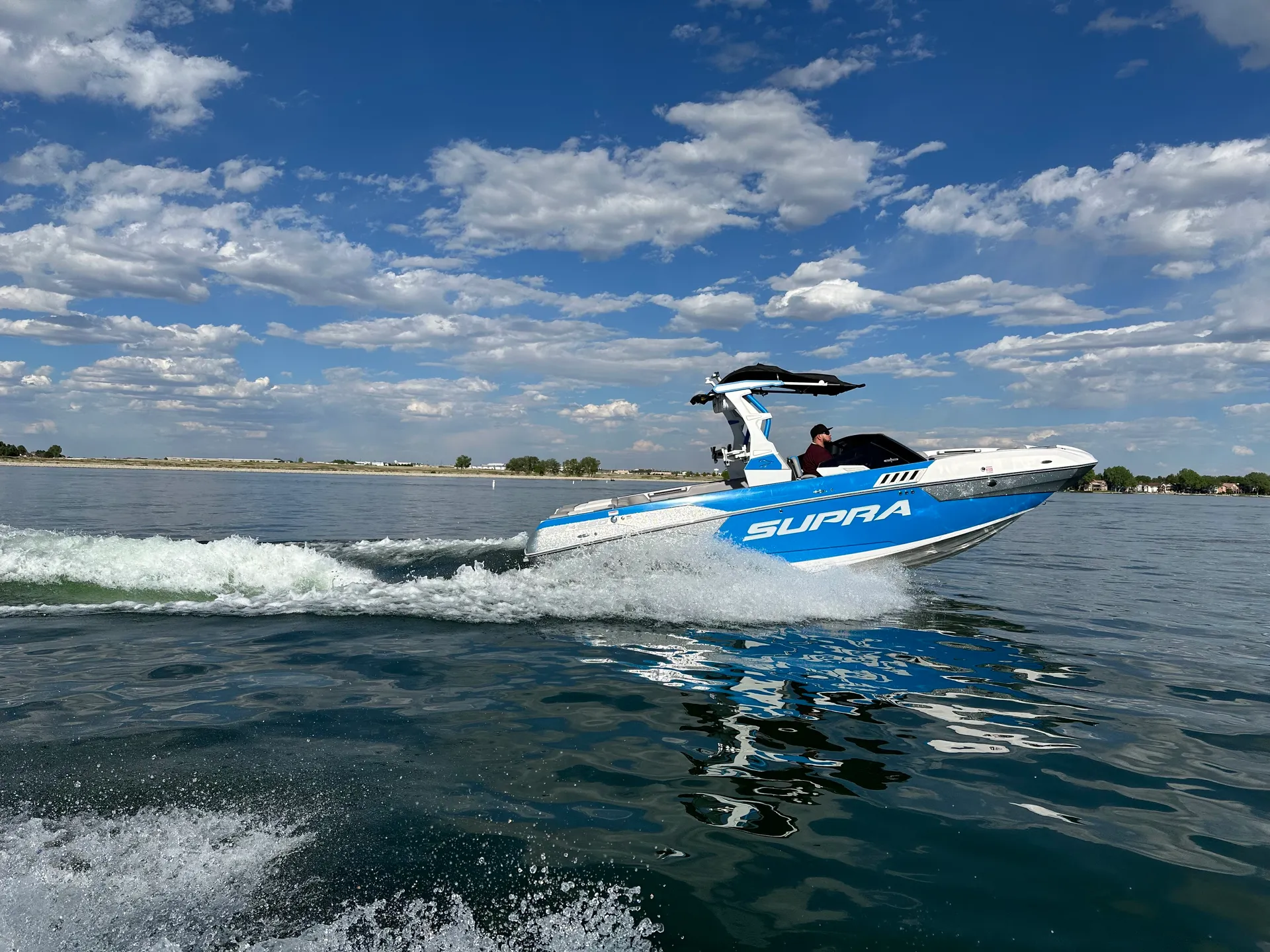 Supra SE 550 Wake/Surf Boat Rental