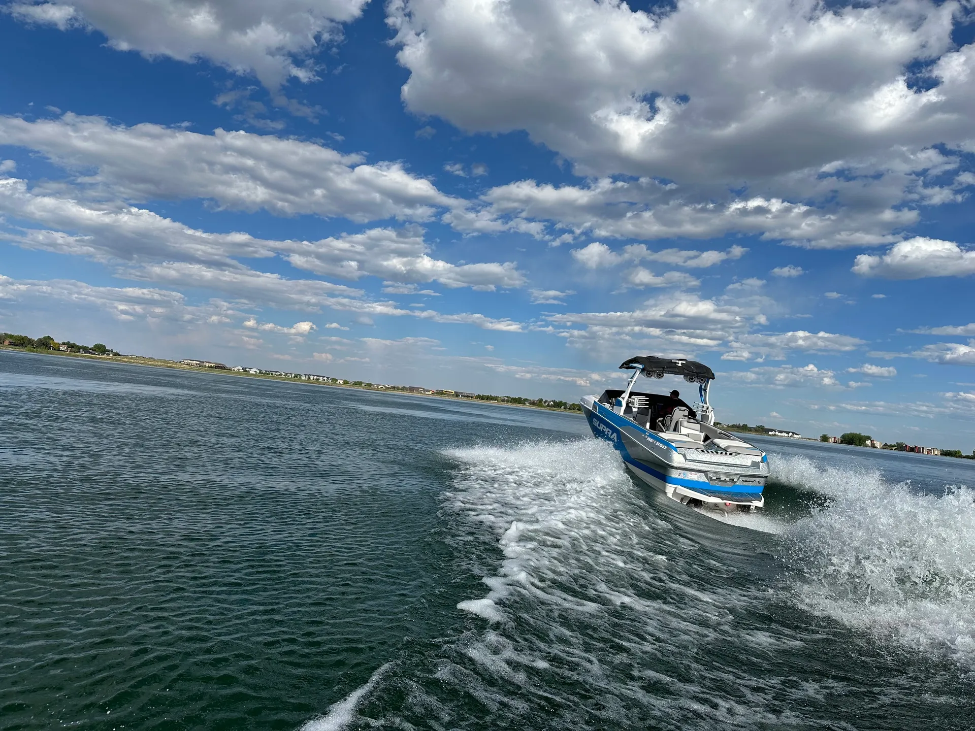 Supra SE 550 Wake/Surf Boat Rental