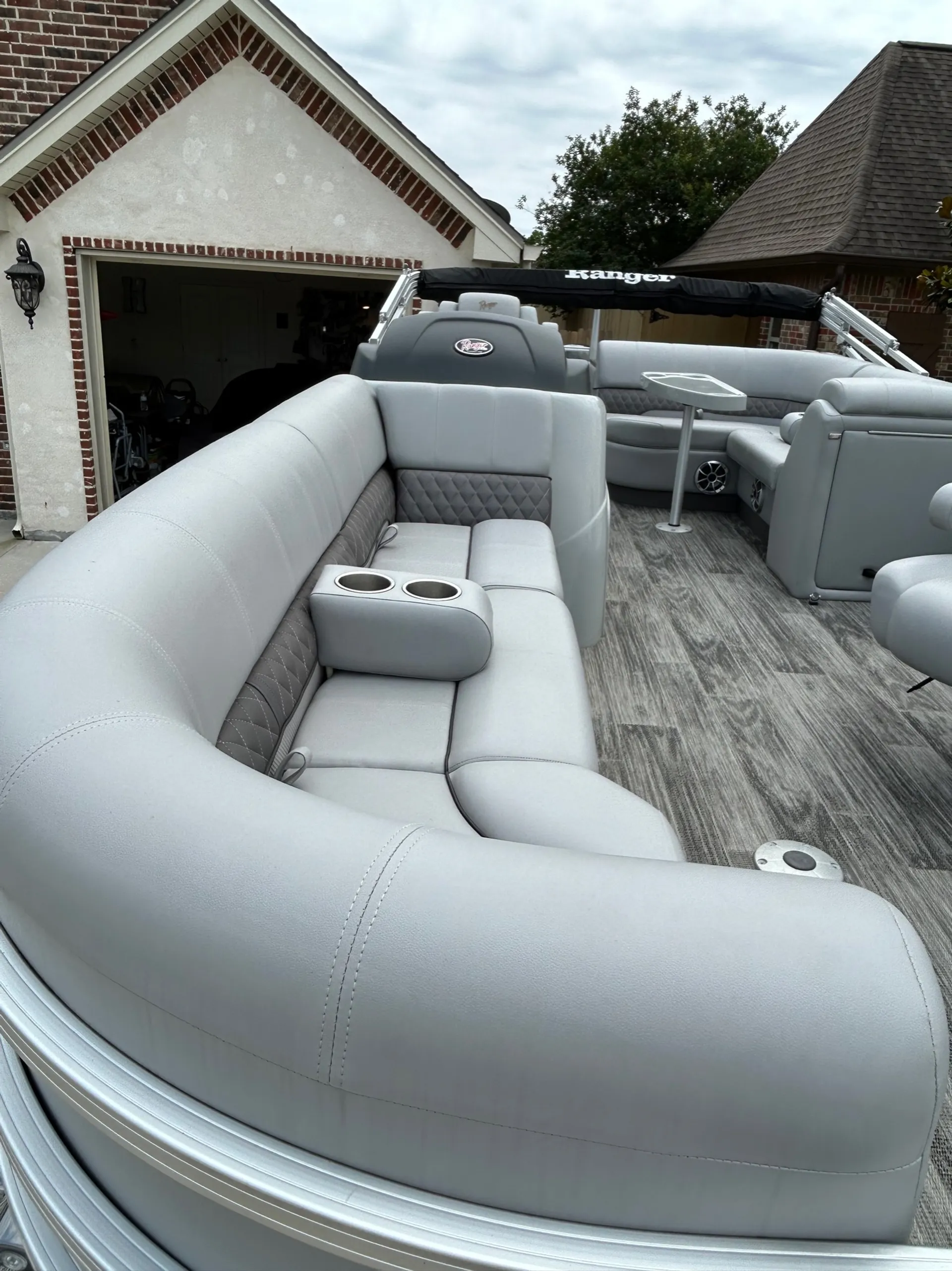 RANGER BOATS (AR) 220FC in Hemphill, TX — photo 5