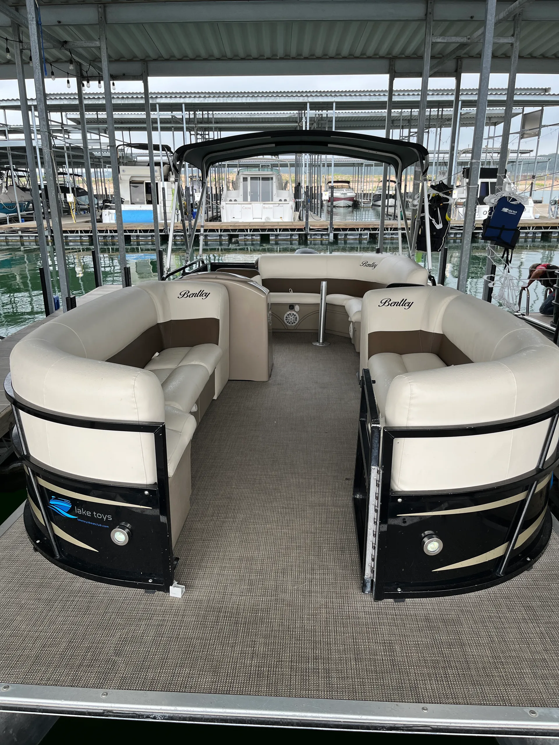 Luxury Bentley Black Pontoon for 15 passengers 
