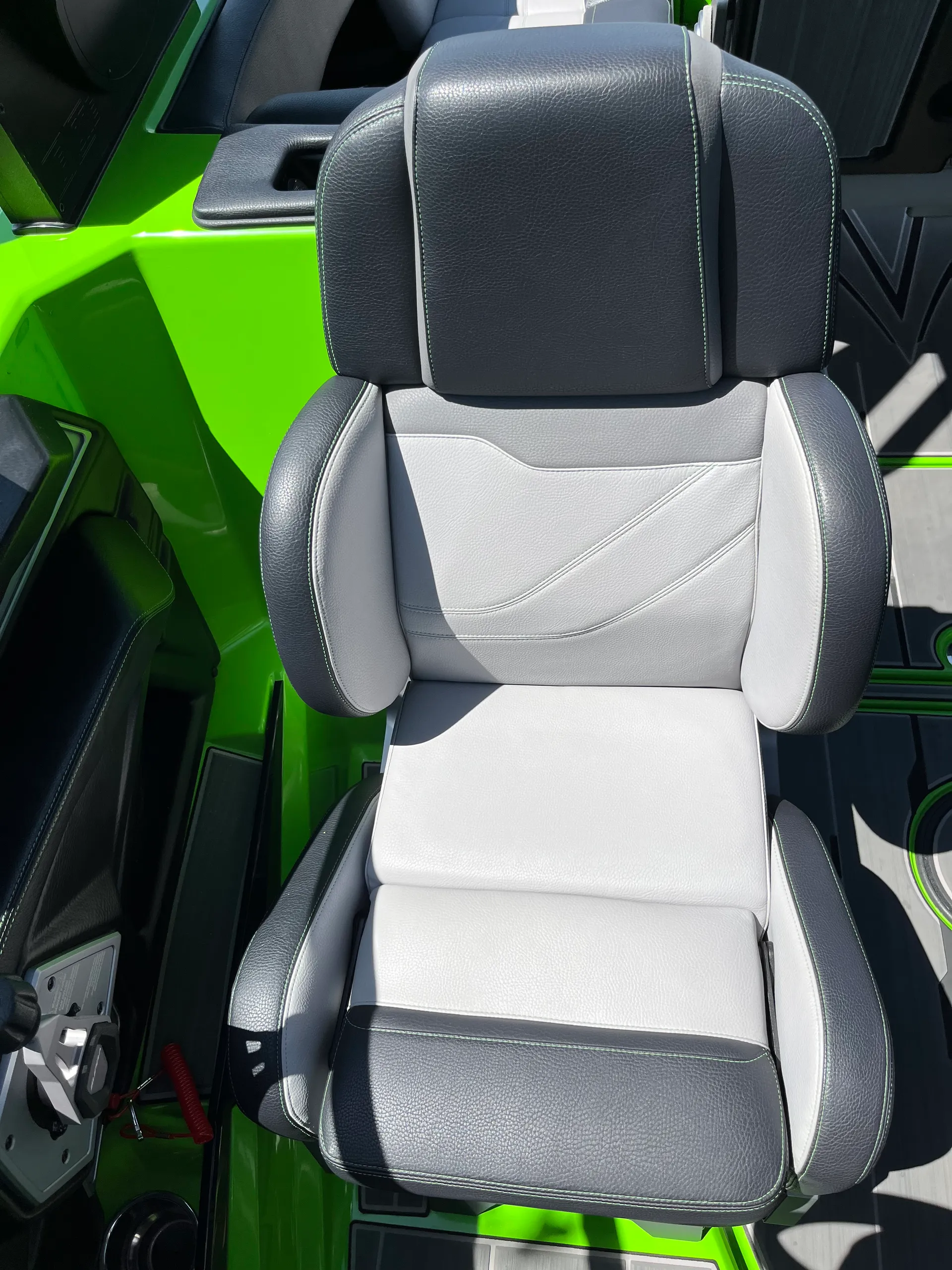 Supra SE 550 Wake/Surf Boat Rental