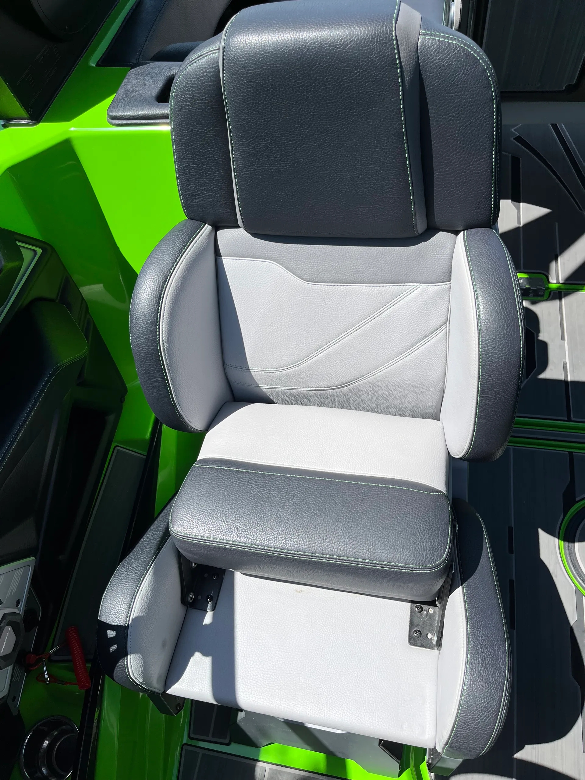 Supra SE 550 Wake/Surf Boat Rental