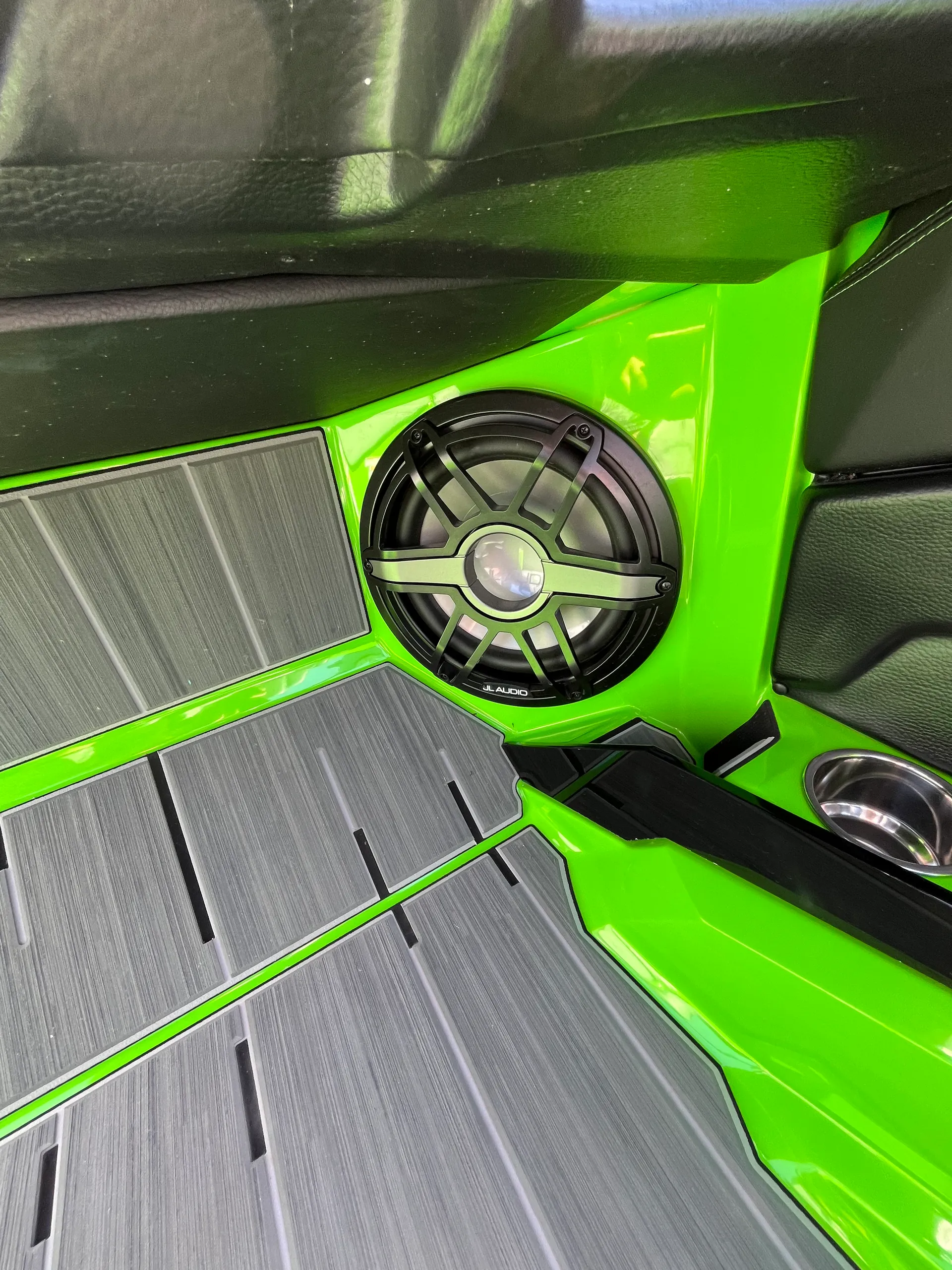 Supra SE 550 Wake/Surf Boat Rental