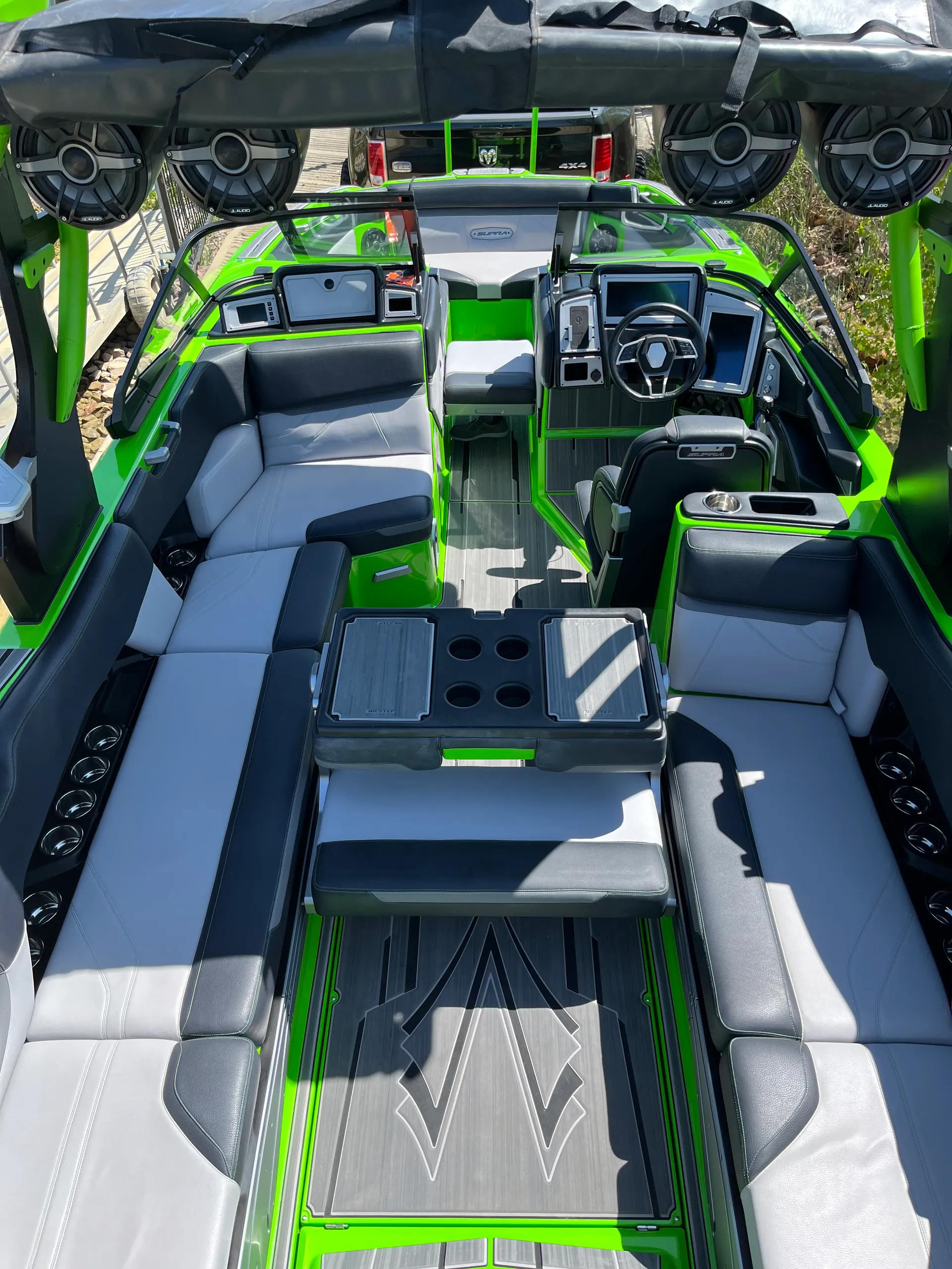 Supra SE 550 Wake/Surf Boat Rental