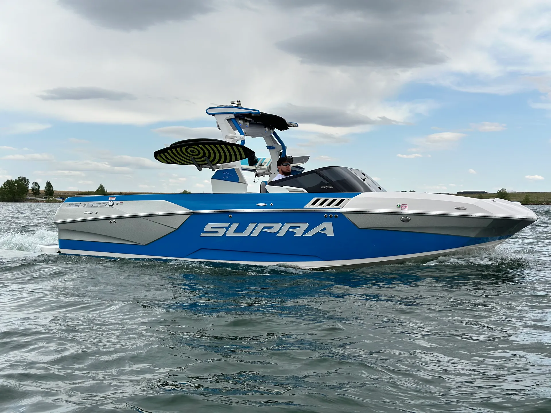 Supra SE 550 Wake/Surf Boat Rental