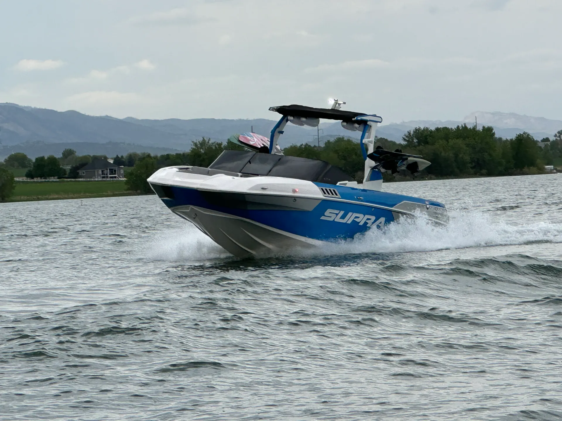 Supra SE 550 Wake/Surf Boat Rental