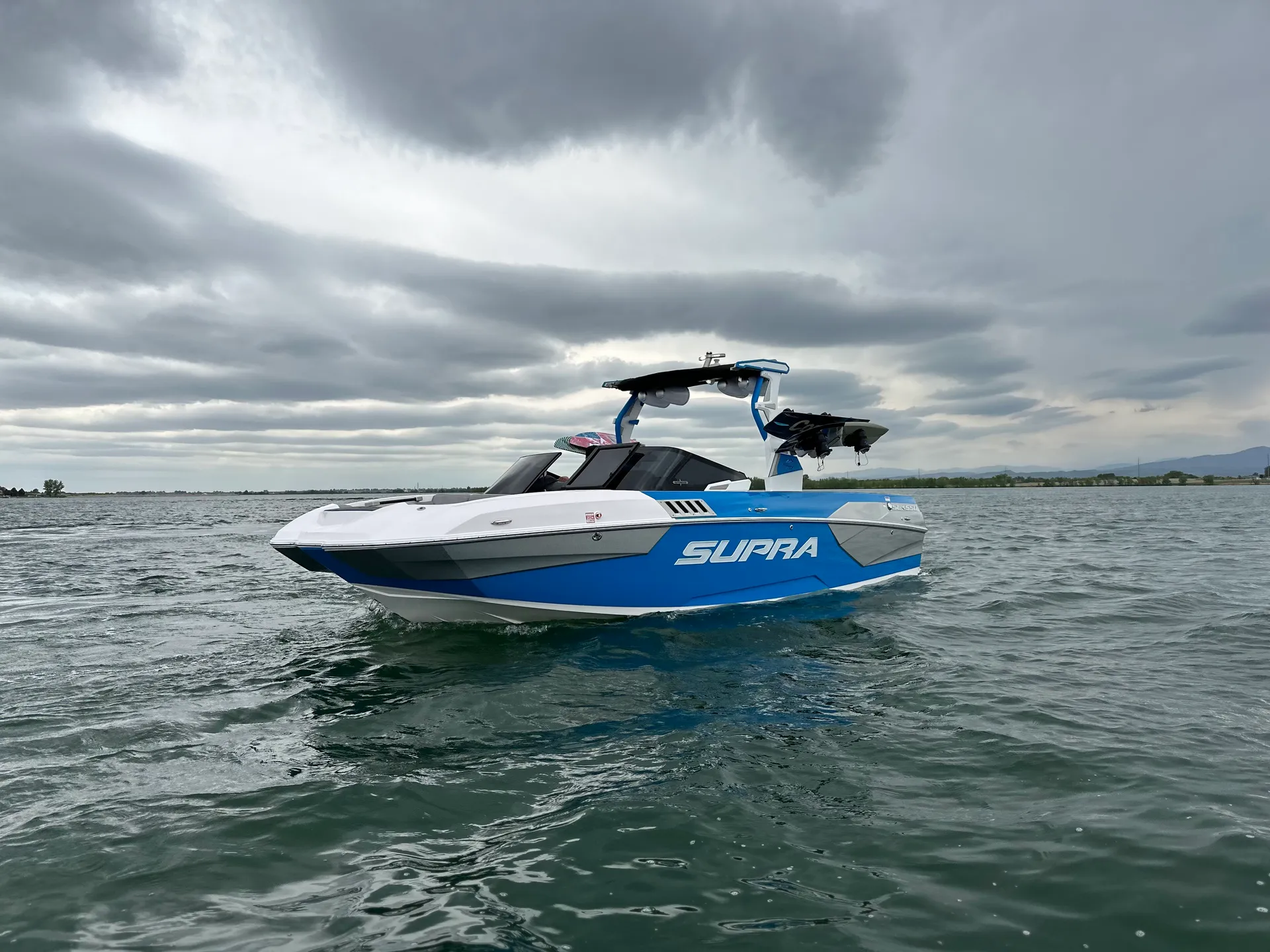 Supra SE 550 Wake/Surf Boat Rental