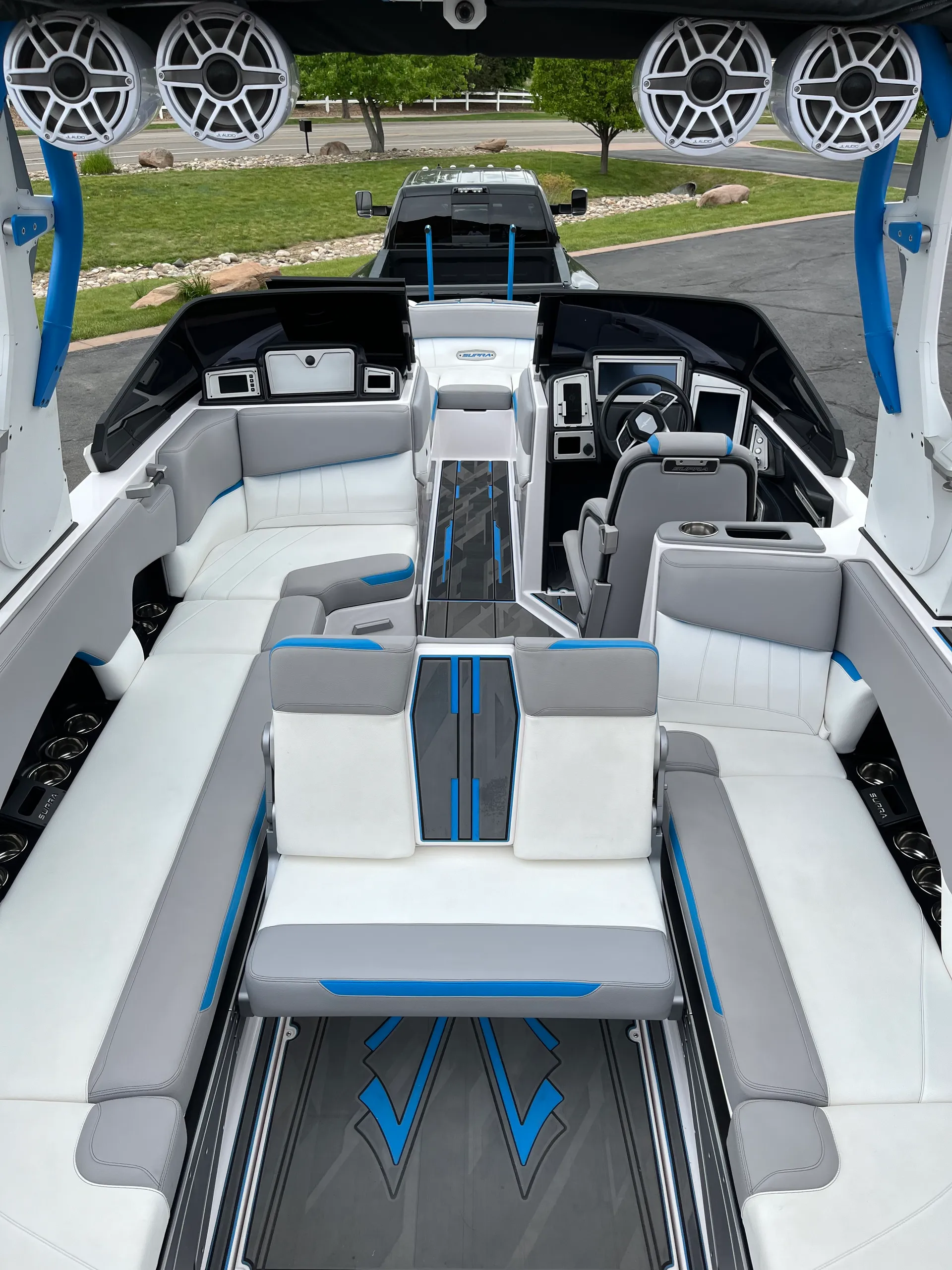 Supra SE 550 Wake/Surf Boat Rental