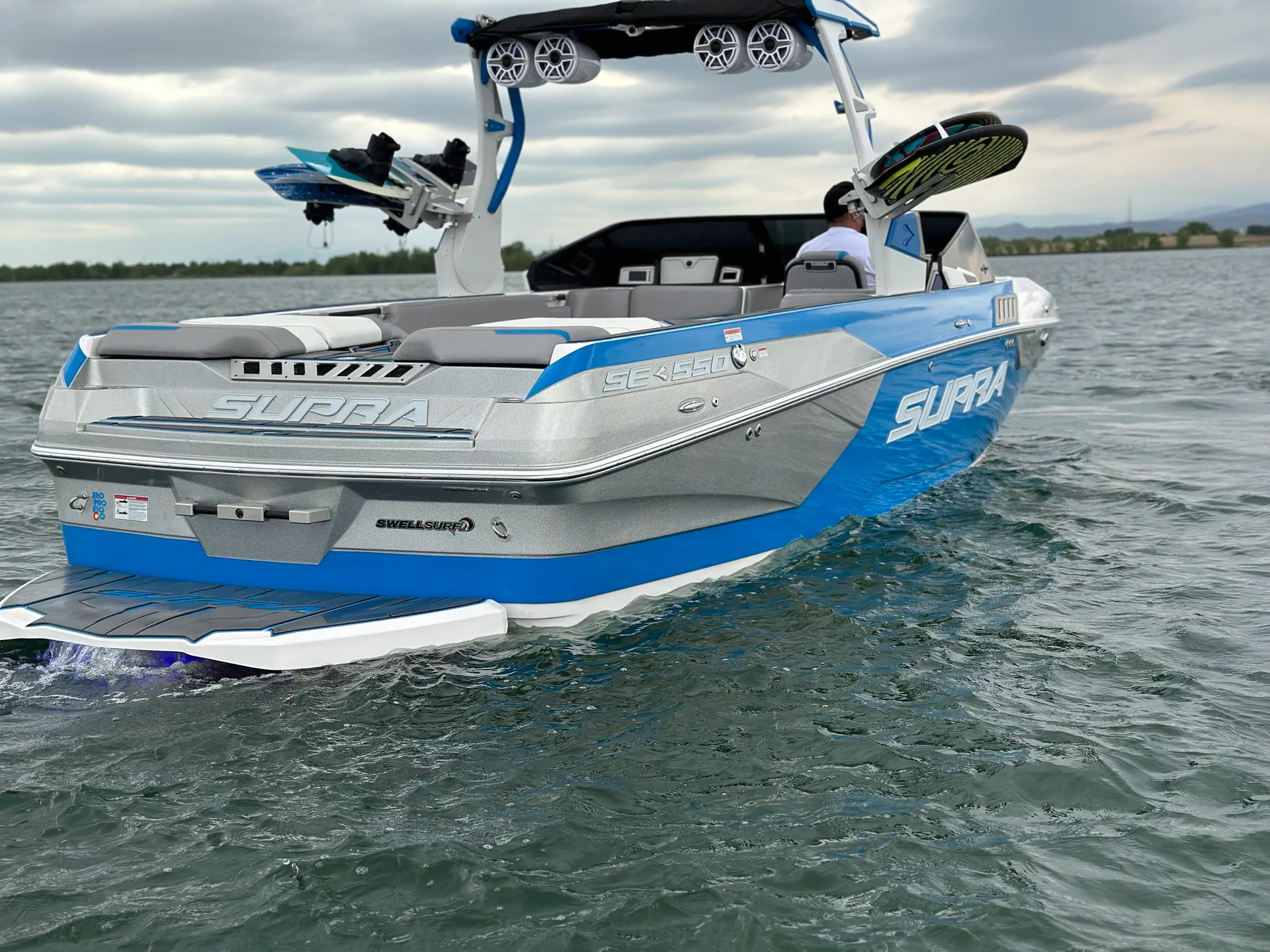 Supra SE 550 Wake/Surf Boat Rental