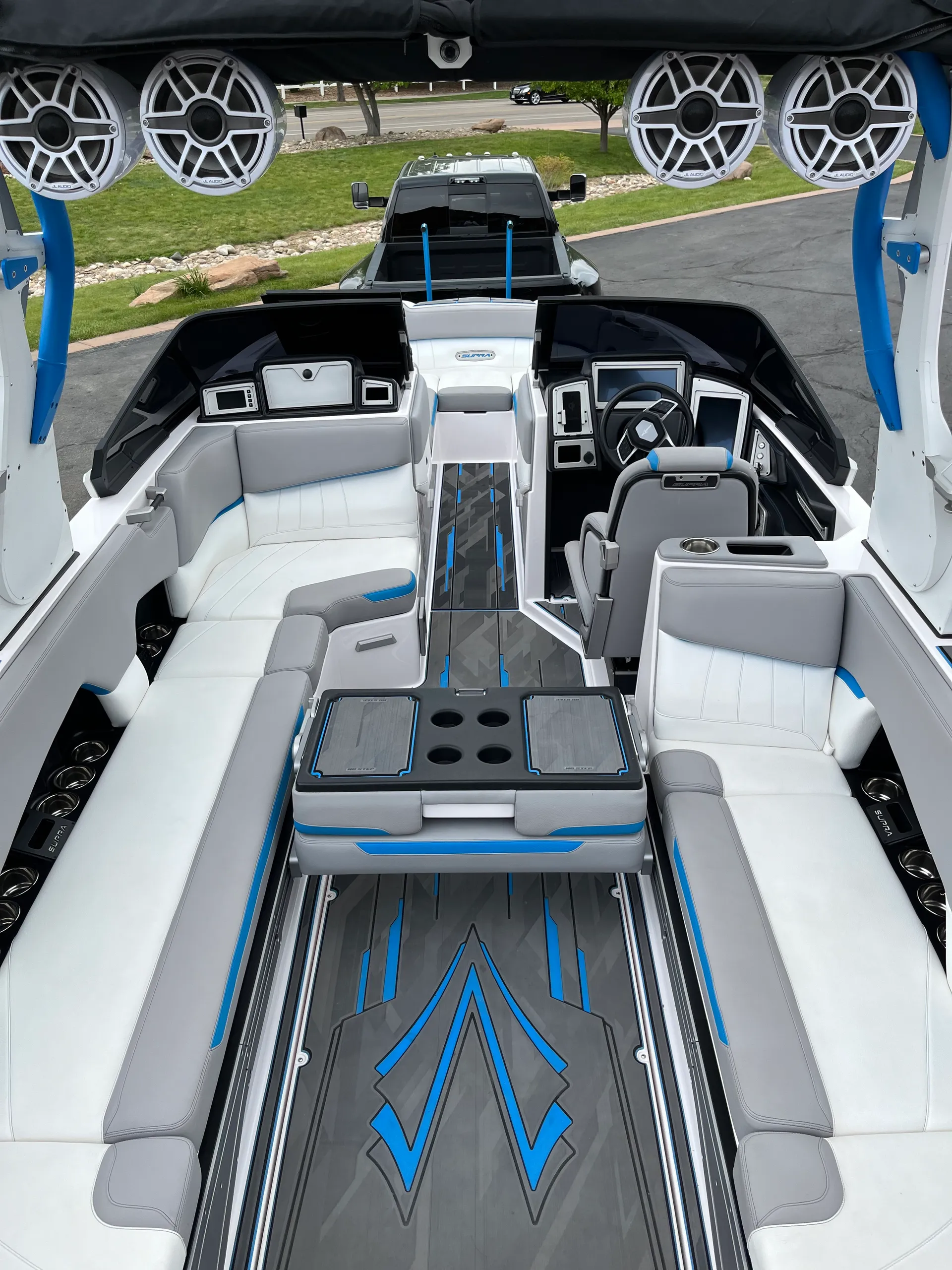 Supra SE 550 Wake/Surf Boat Rental