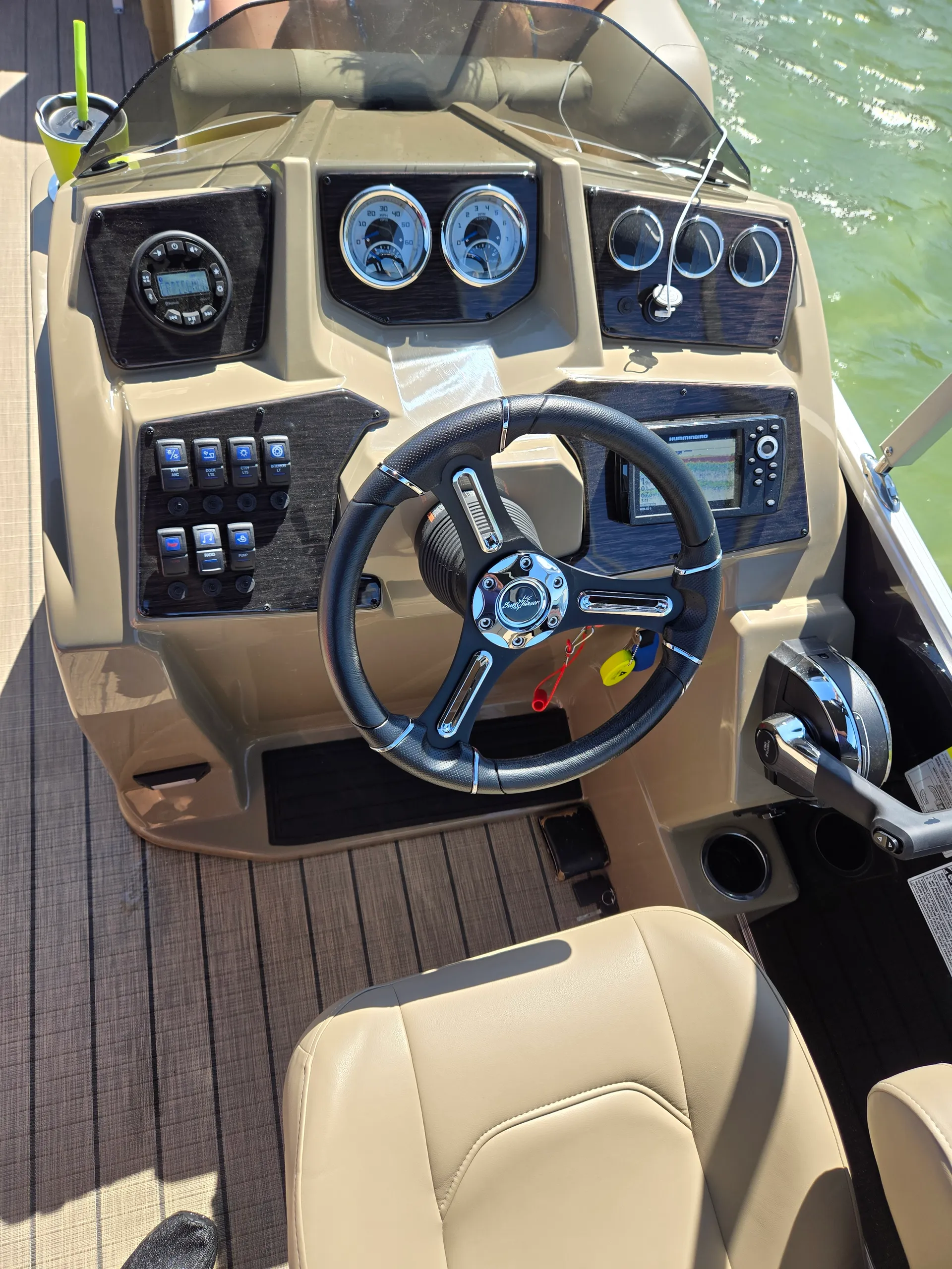 2024 Sunchaser Geneva 22' Pontoon with 90hp outboard for rent
