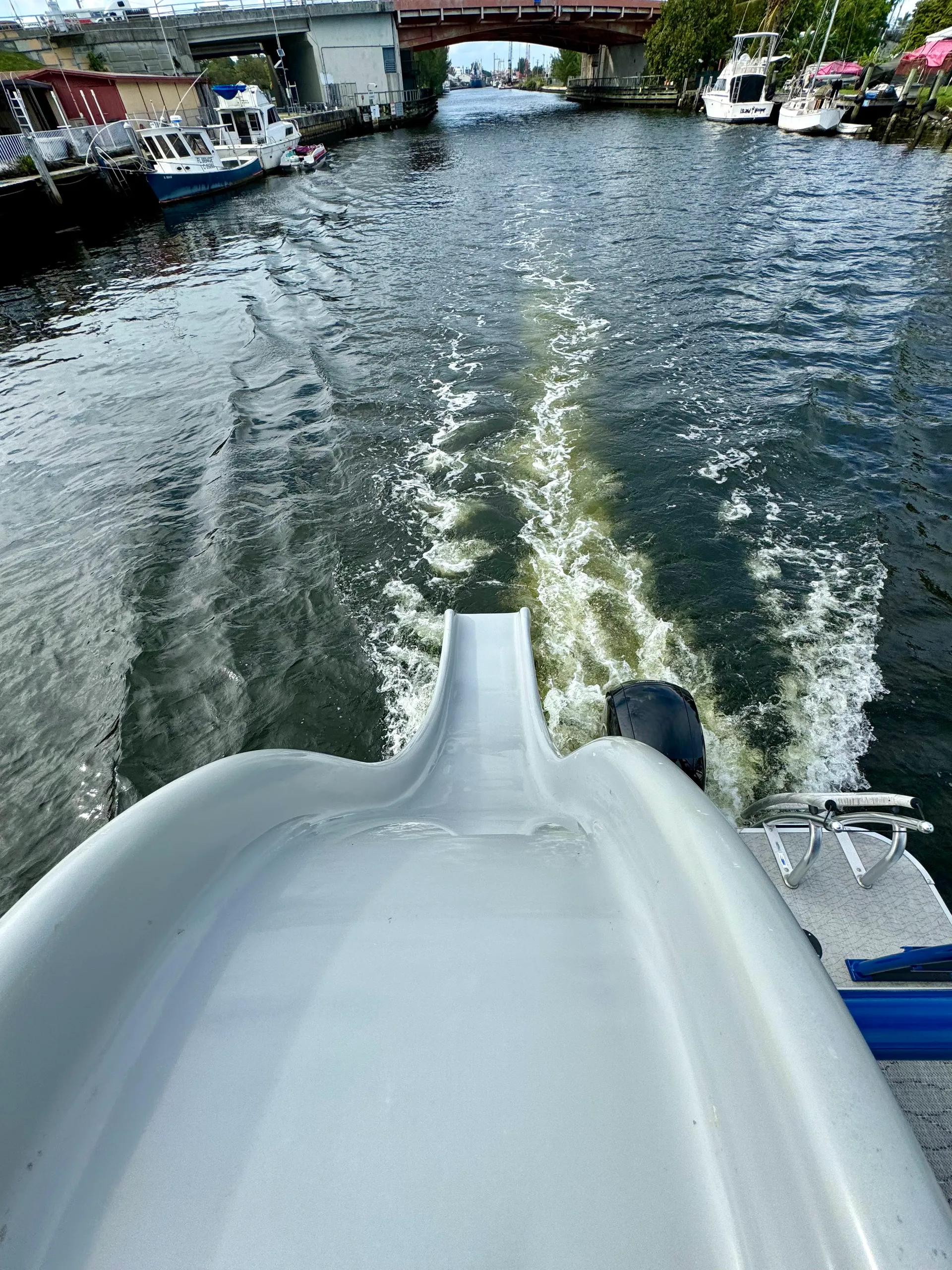 2022 30ft Pontoon w/ Slide