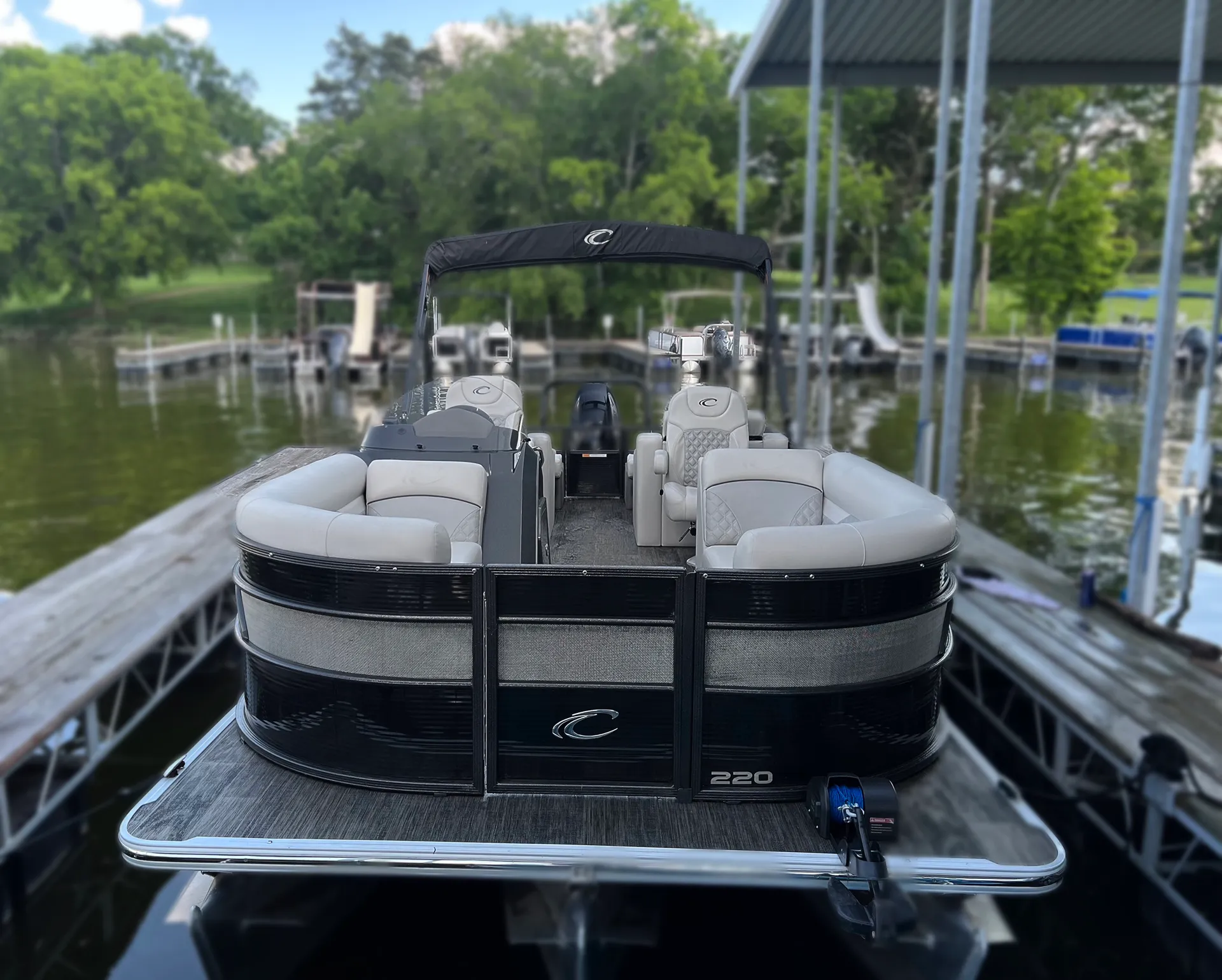 "Pontoon Pops" Luxury Tritoon!!