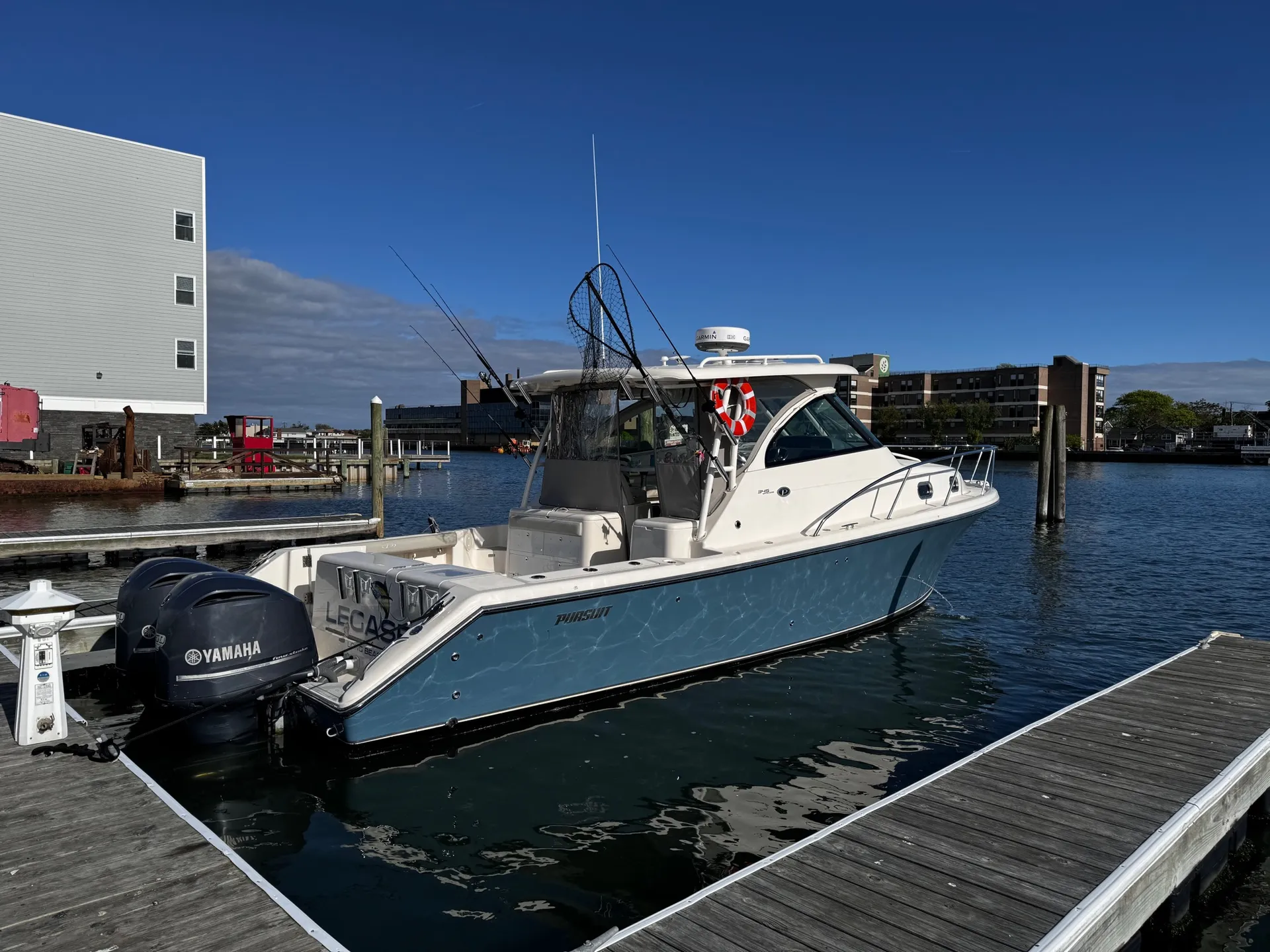 Pursuit OS345 Offshore w/2-F350HP in Freeport, NY — photo 10