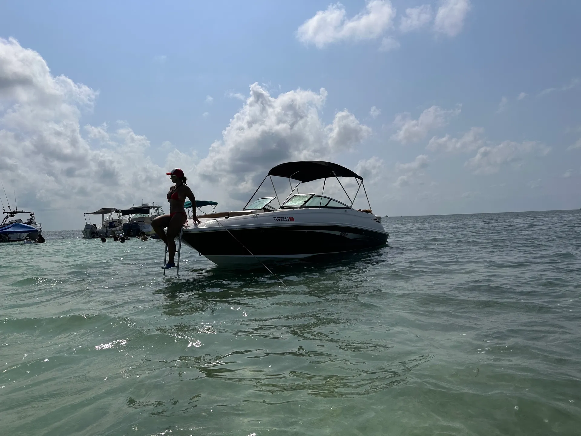 Sea Ray Boats 240 Sundeck in Key Biscayne, FL — photo 10
