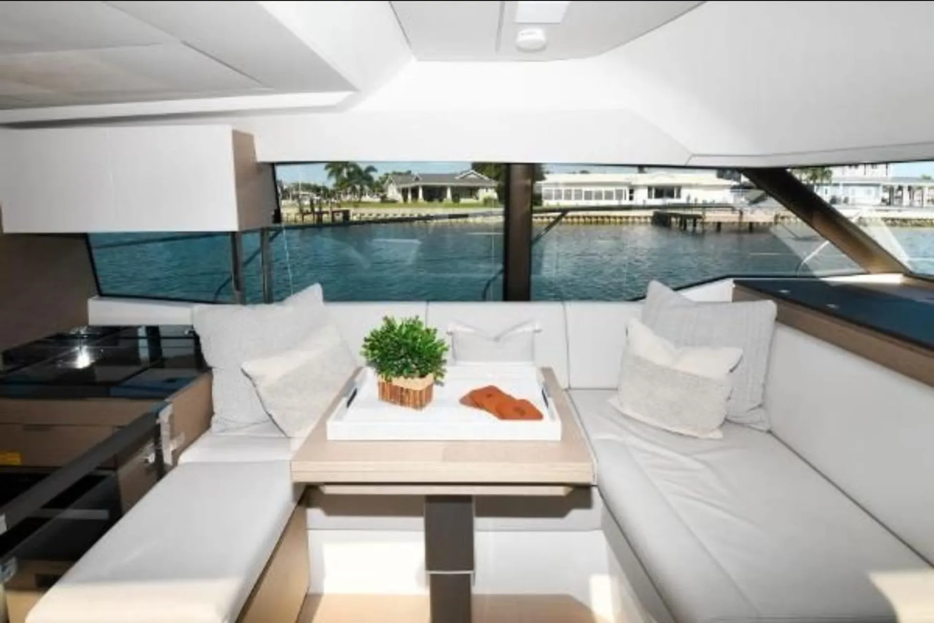 Luxury yacht Prestige 42”Best Deals in Miami😀🥂 New