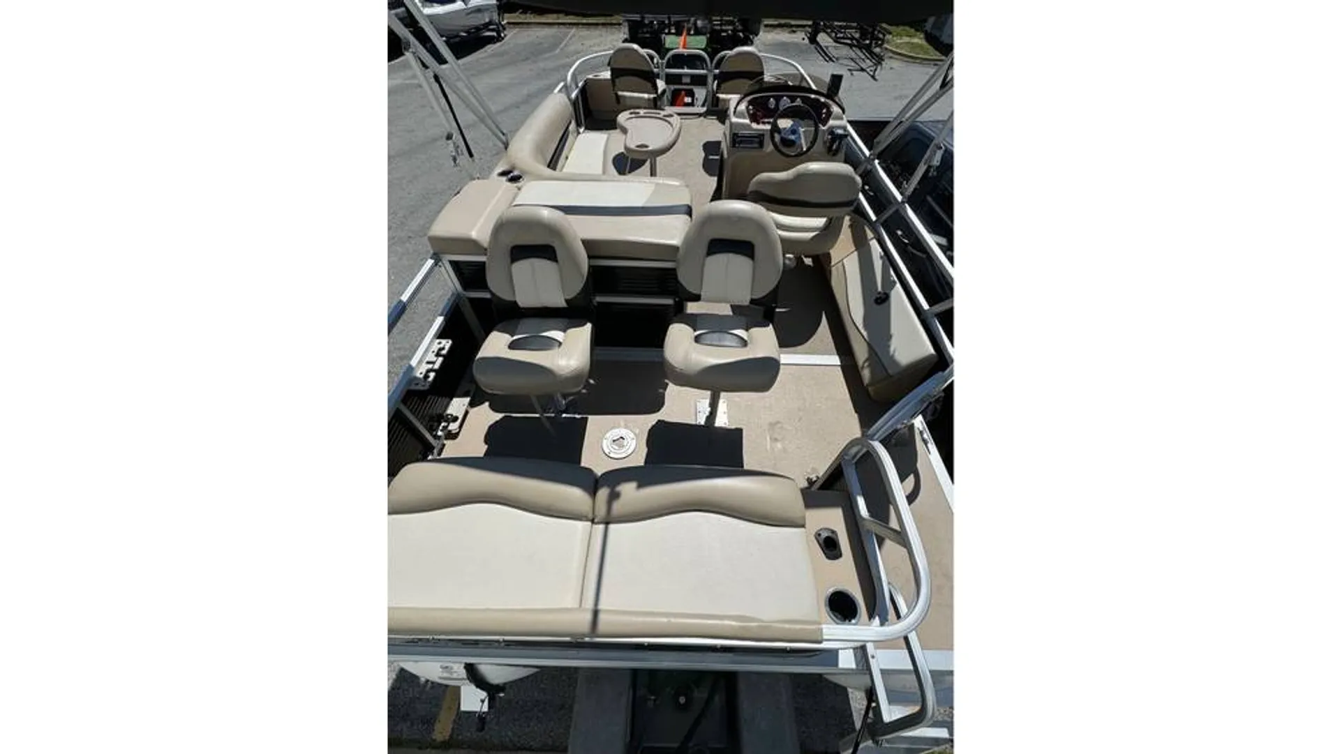 We Bring The Boat To You Anywhere On Cedar Creek Lake or Lake Athens