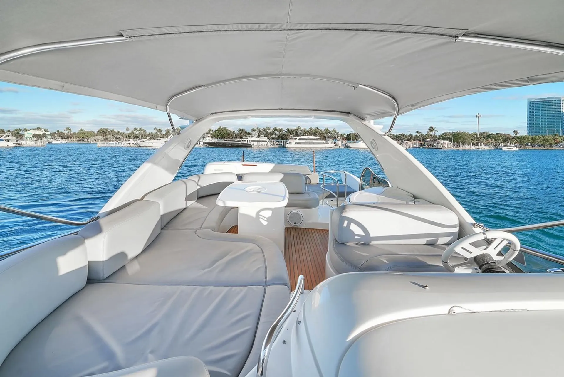 💥2 FREE JETSKI ! 💥Luxurious 70ft Azimut Include Floating Island 💥 