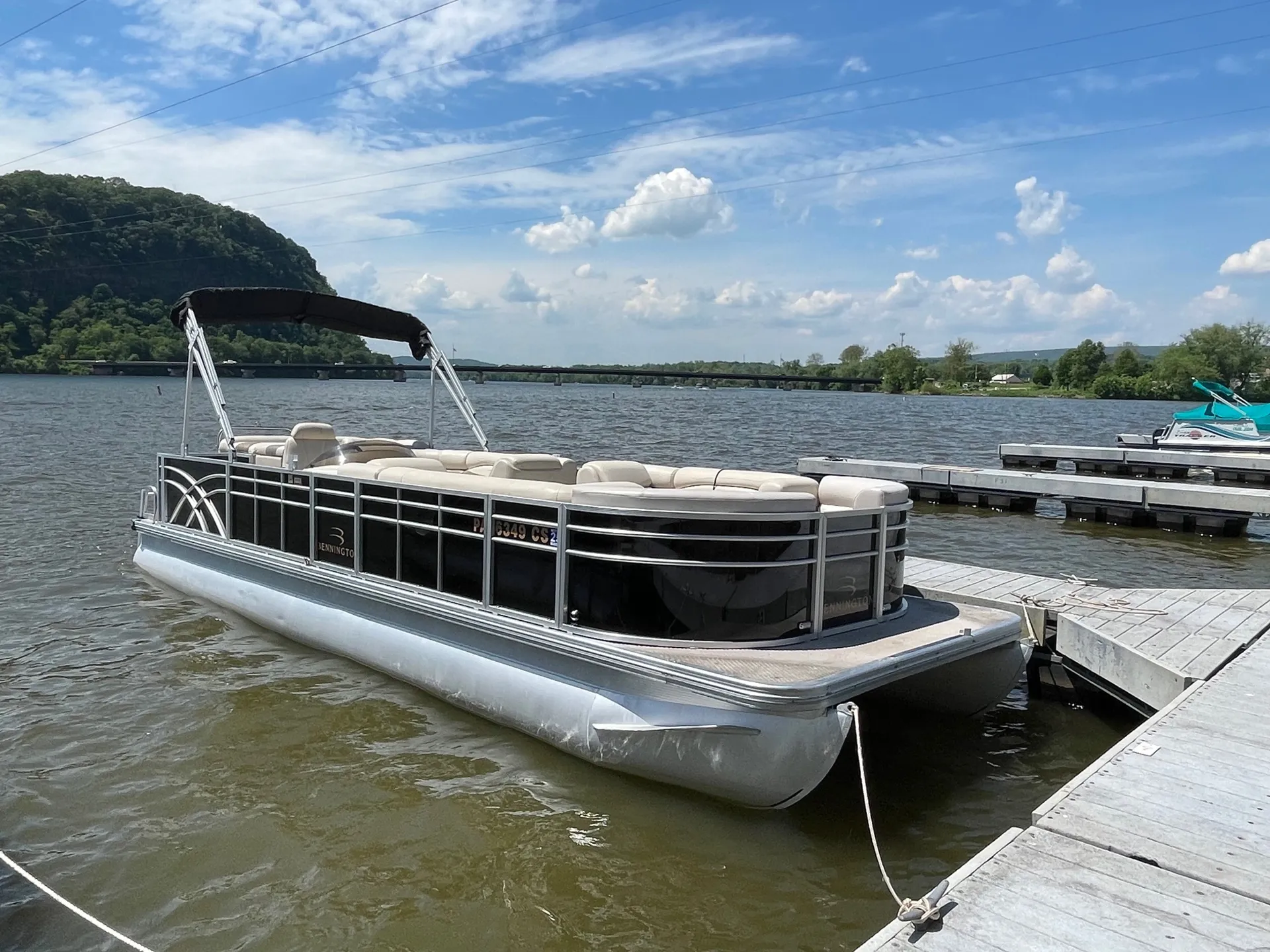 Bennington Marine 2575RFS in Selinsgrove, PA — photo 2