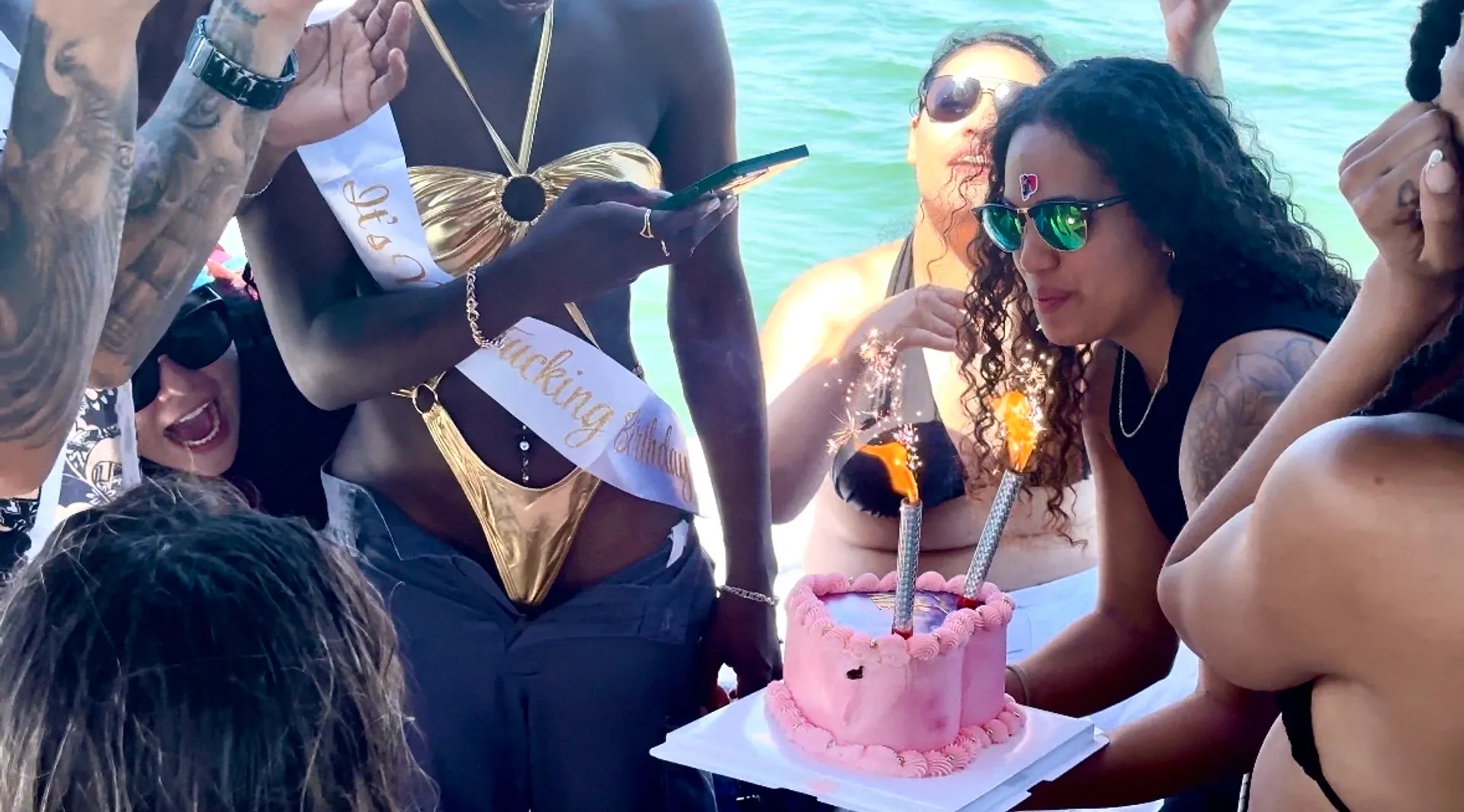 Yacht Rental Succulenta Rosé Captian Included