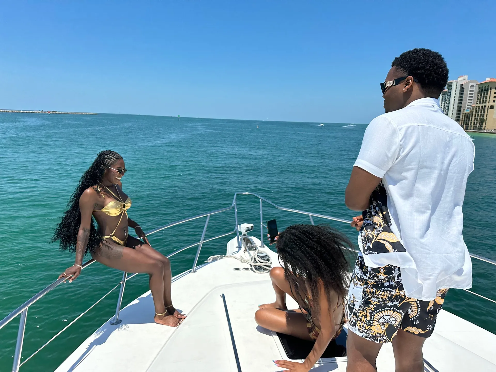 Yacht Rental Succulenta Rosé Captian Included