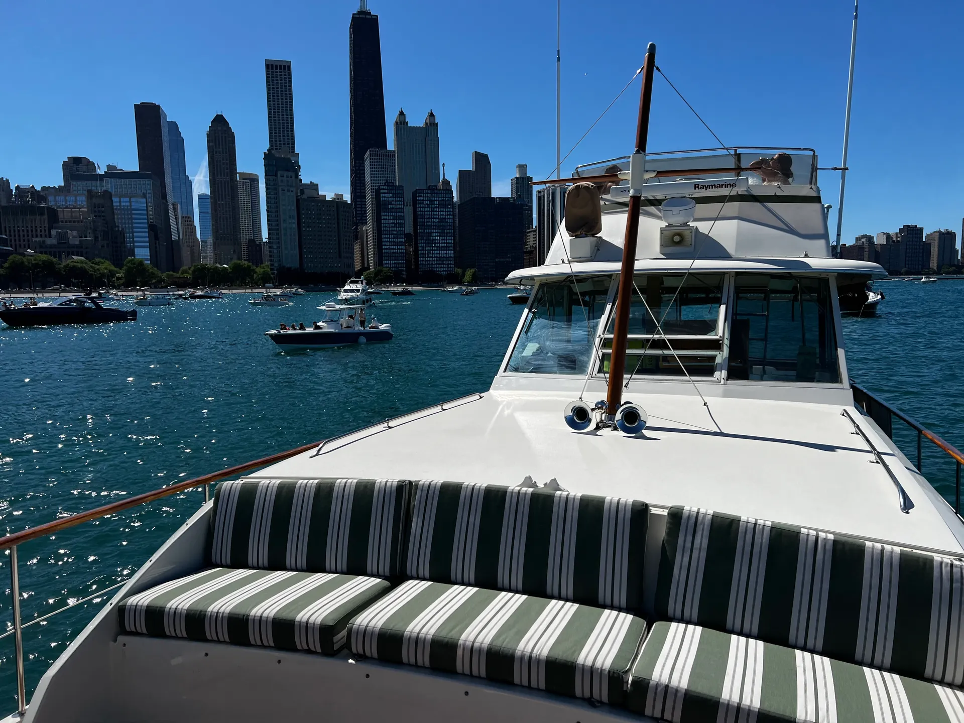 Classic 43ft Hatteras Motor Yacht with USCG Captain Included