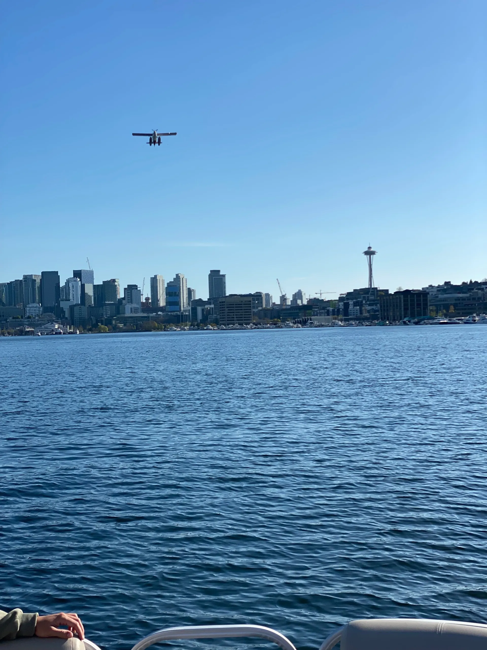 2023 24ft Spacious and Clean Pontoon - The Chubby Duck 🦆