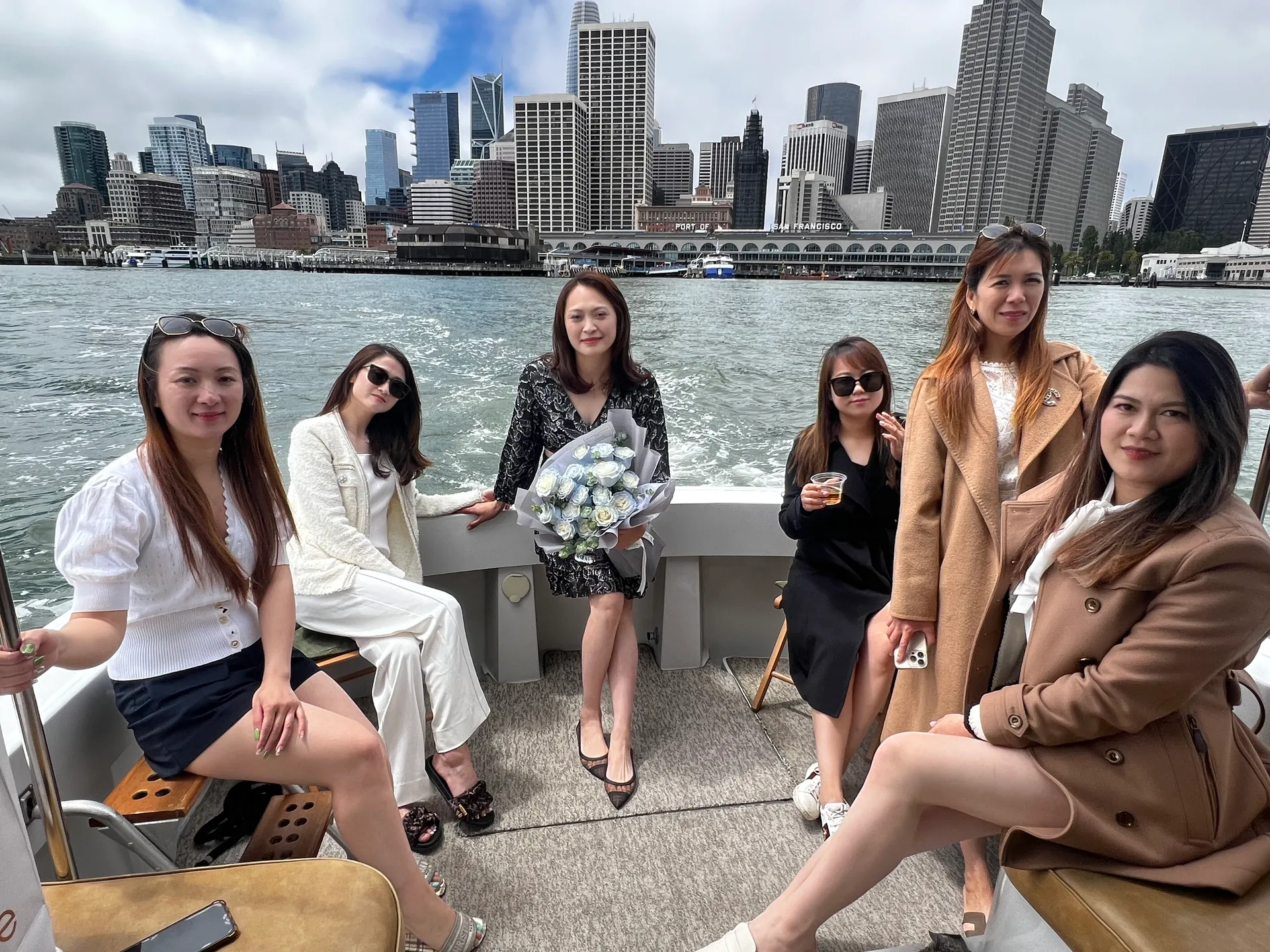 Gorgeous Mainship 30 Motoryacht - Downtown SF!